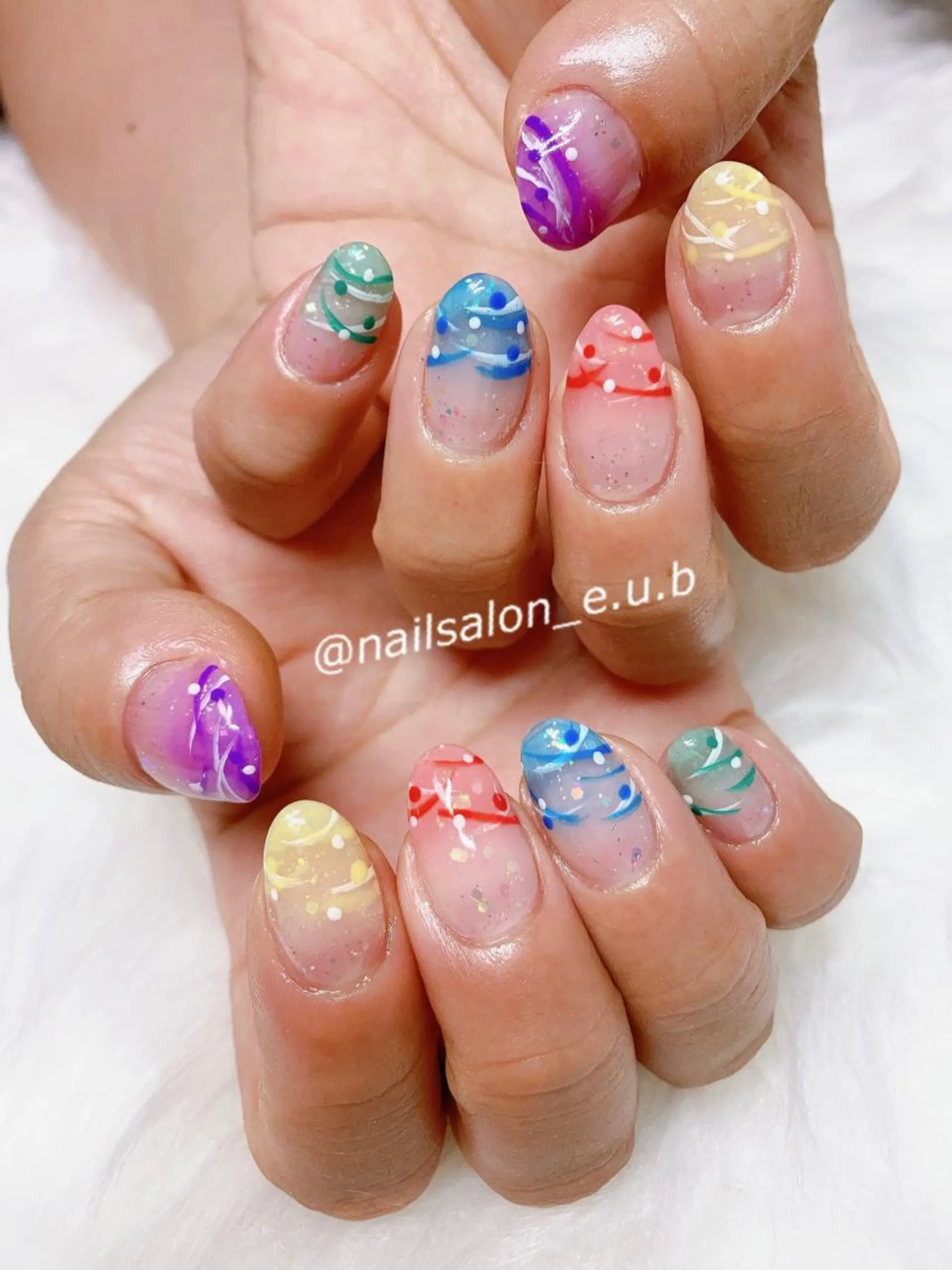 ネイル キラキラネイル ヨーヨーネイル ハンドネイル T Hitomiのネイルデザイン