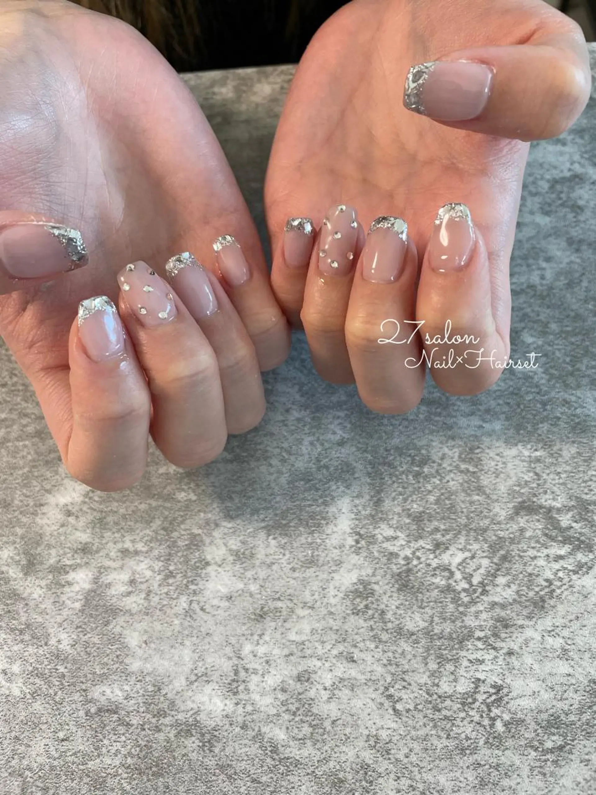 ネイル ドット 27salon yuinaのネイルデザイン