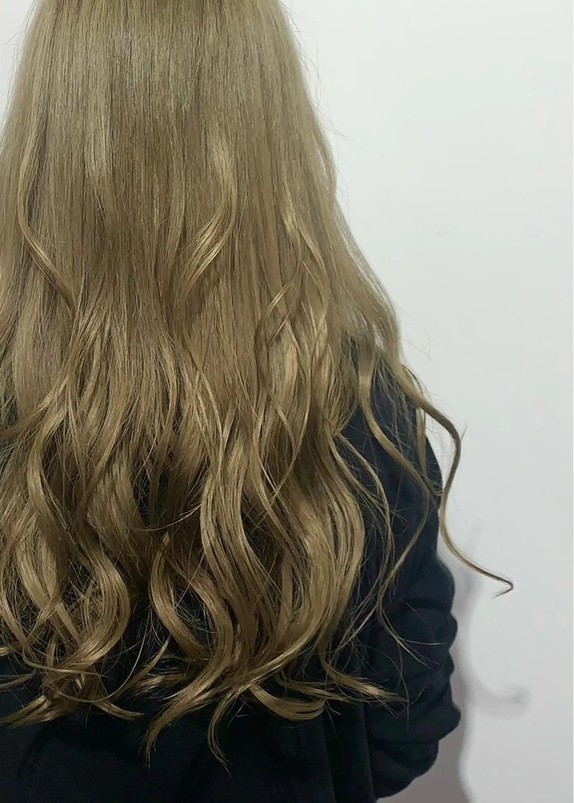 ロング もにか🌞原宿/渋谷 🌝ブリーチカラーのヘアスタイル