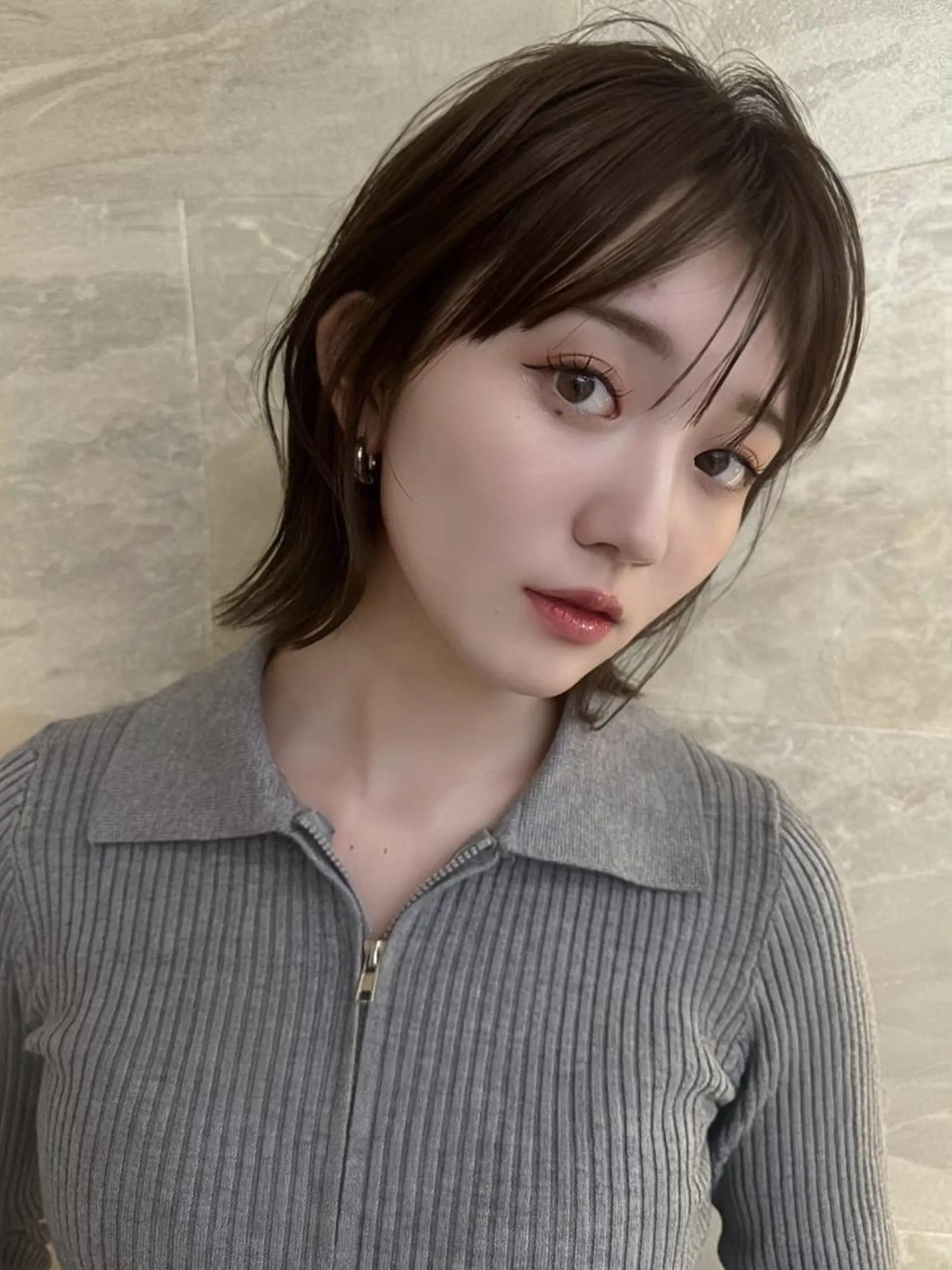 ミディアム カット ヘアカラー トリートメント ロンドガーネット /髪質改善/レイヤーのヘアスタイル