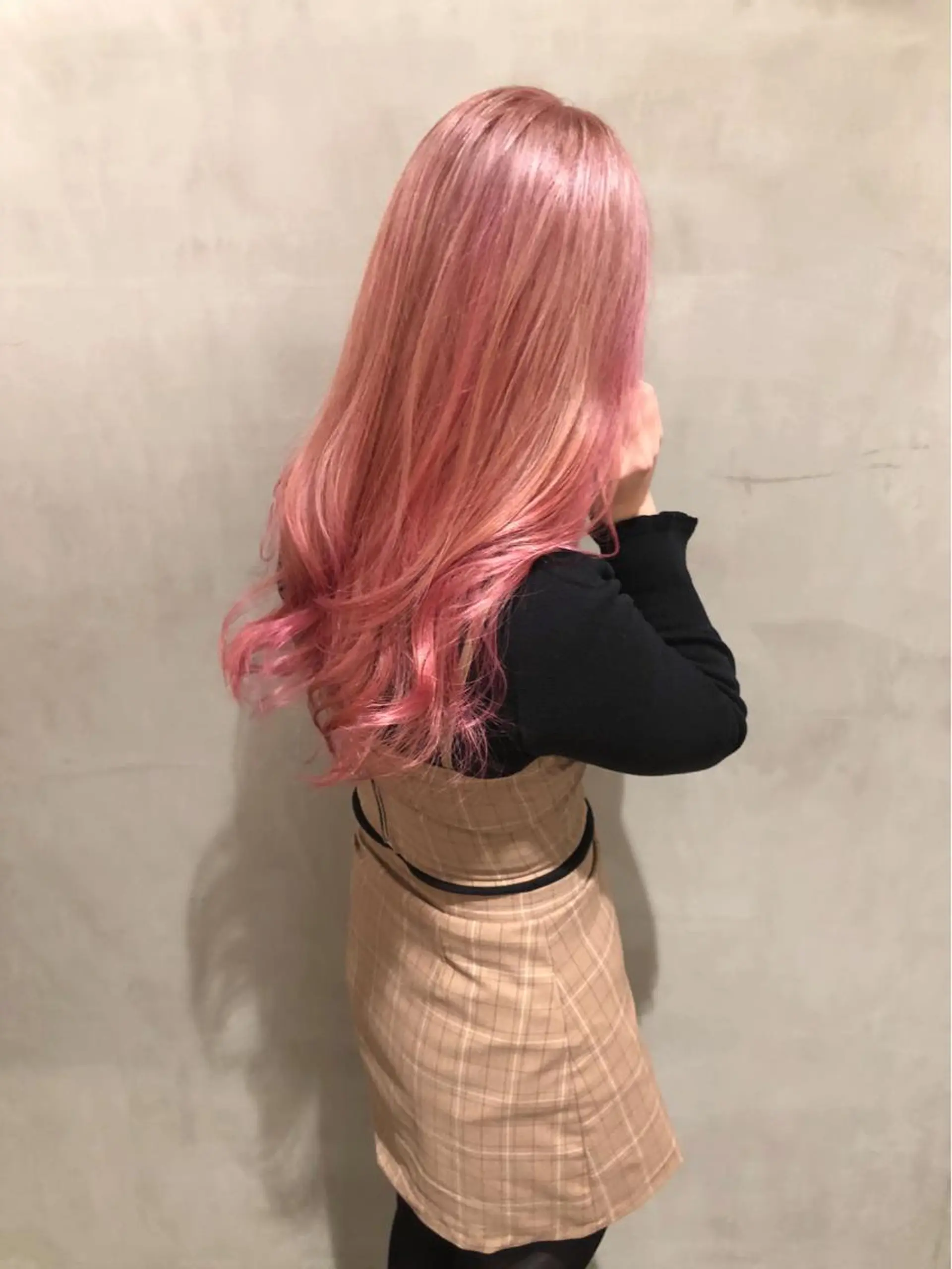 ロング カラー グラデーションカラー ピンクカラー ヘアカラー トリートメント 大西 直人のヘアスタイル