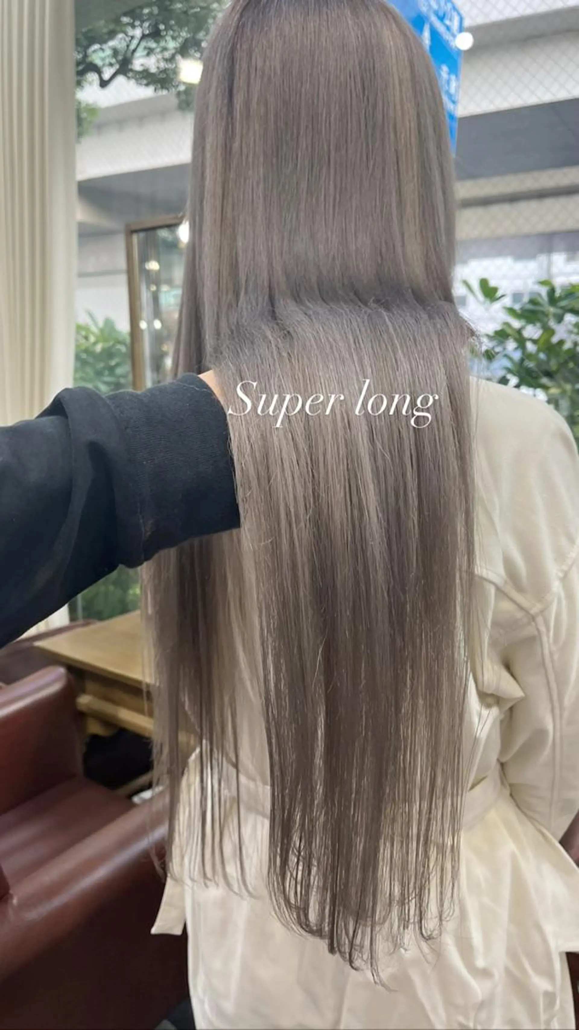 ロング カラー カット ヘアカラー トリートメント モモカ/ハイトーン /バレイヤージュのヘアスタイル