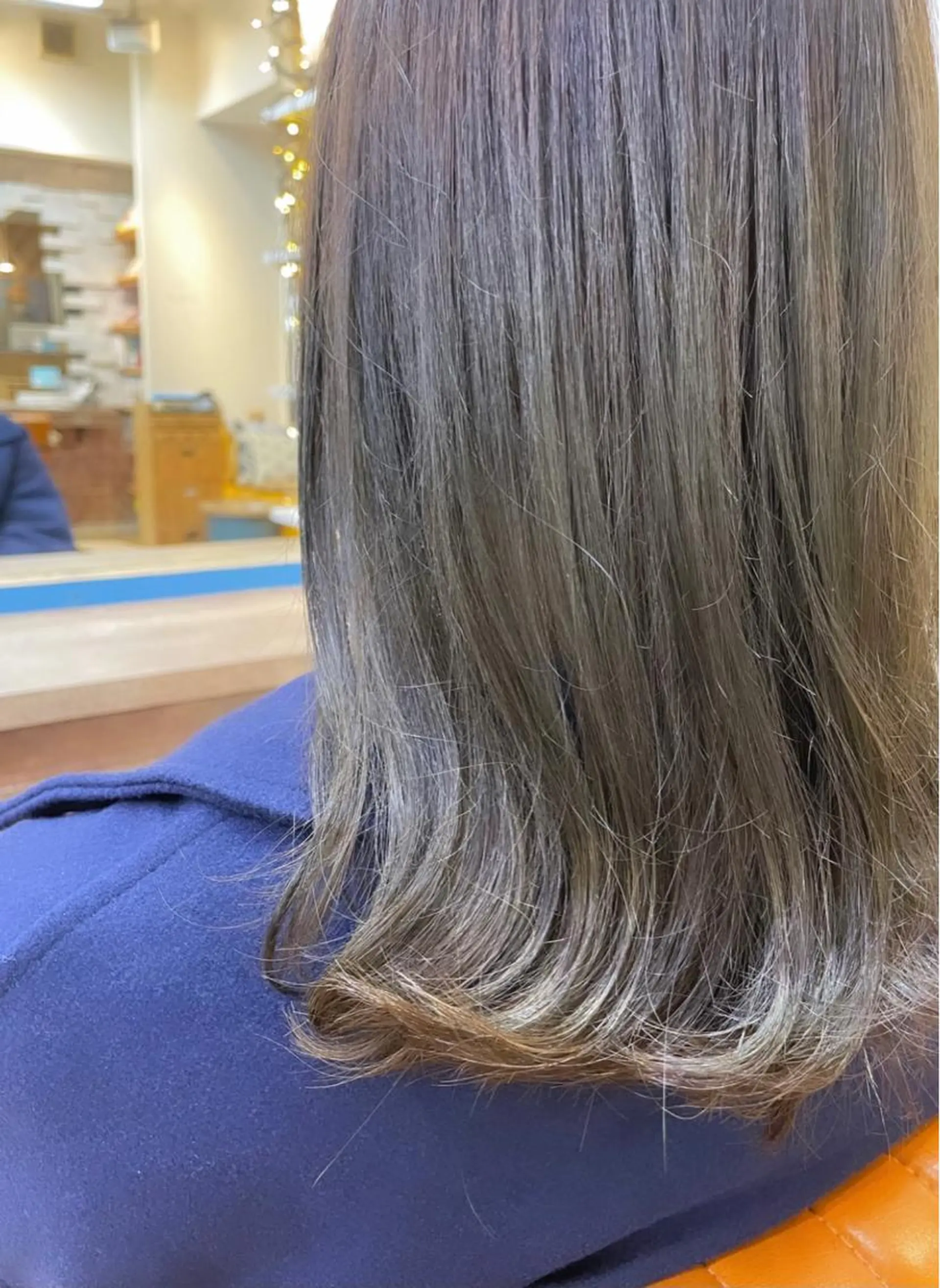 ミディアム カラー ベージュカラー オリーブベージュ カワシマ セイカのヘアスタイル