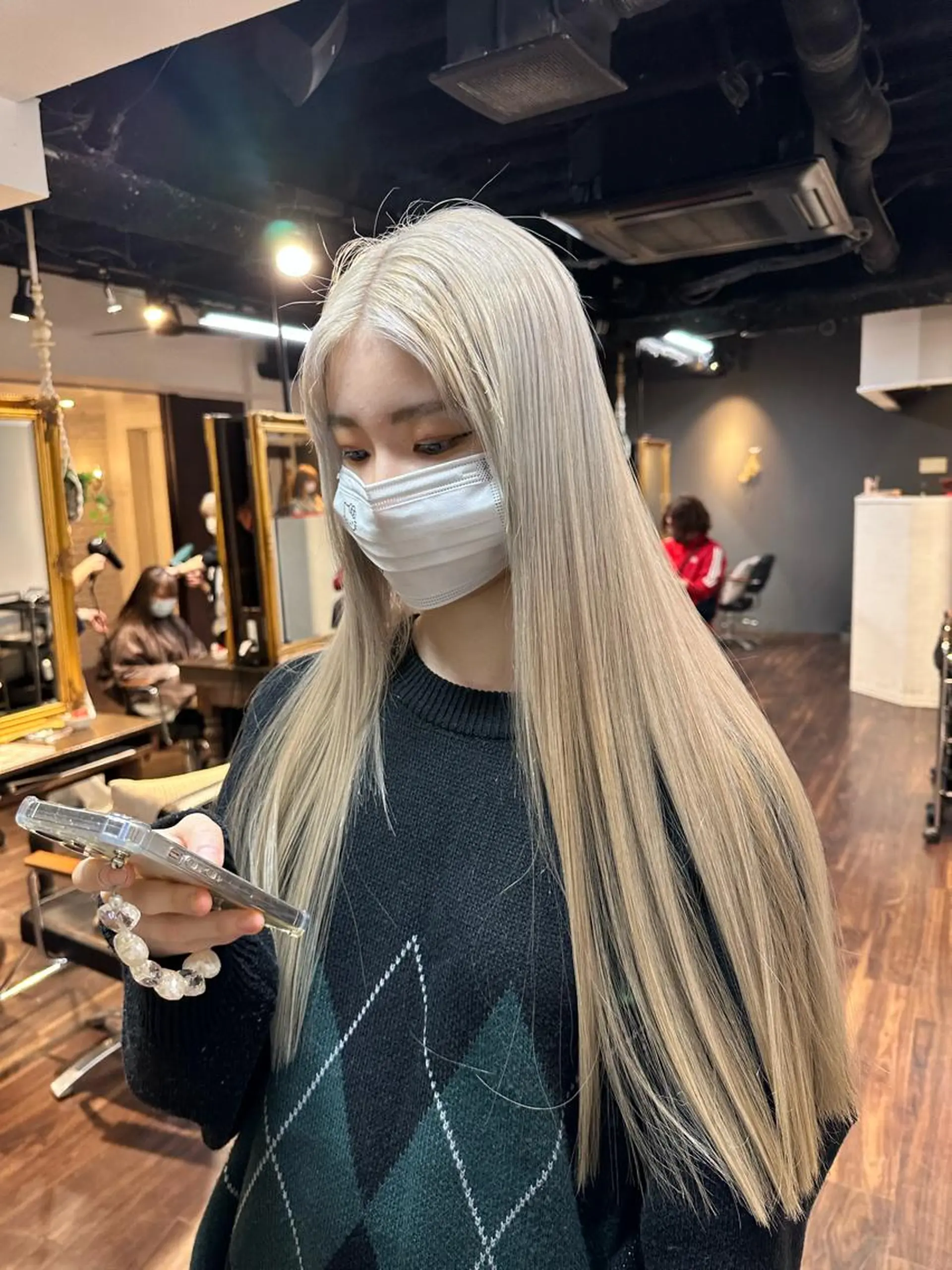 ロング カラー アディクシーカラー ブリーチ ケアブリーチ デザインカラー ハイトーンカラー カット ヘアカラー トリートメント ワンホンヘア ケラチン/Kaitoのヘアスタイル