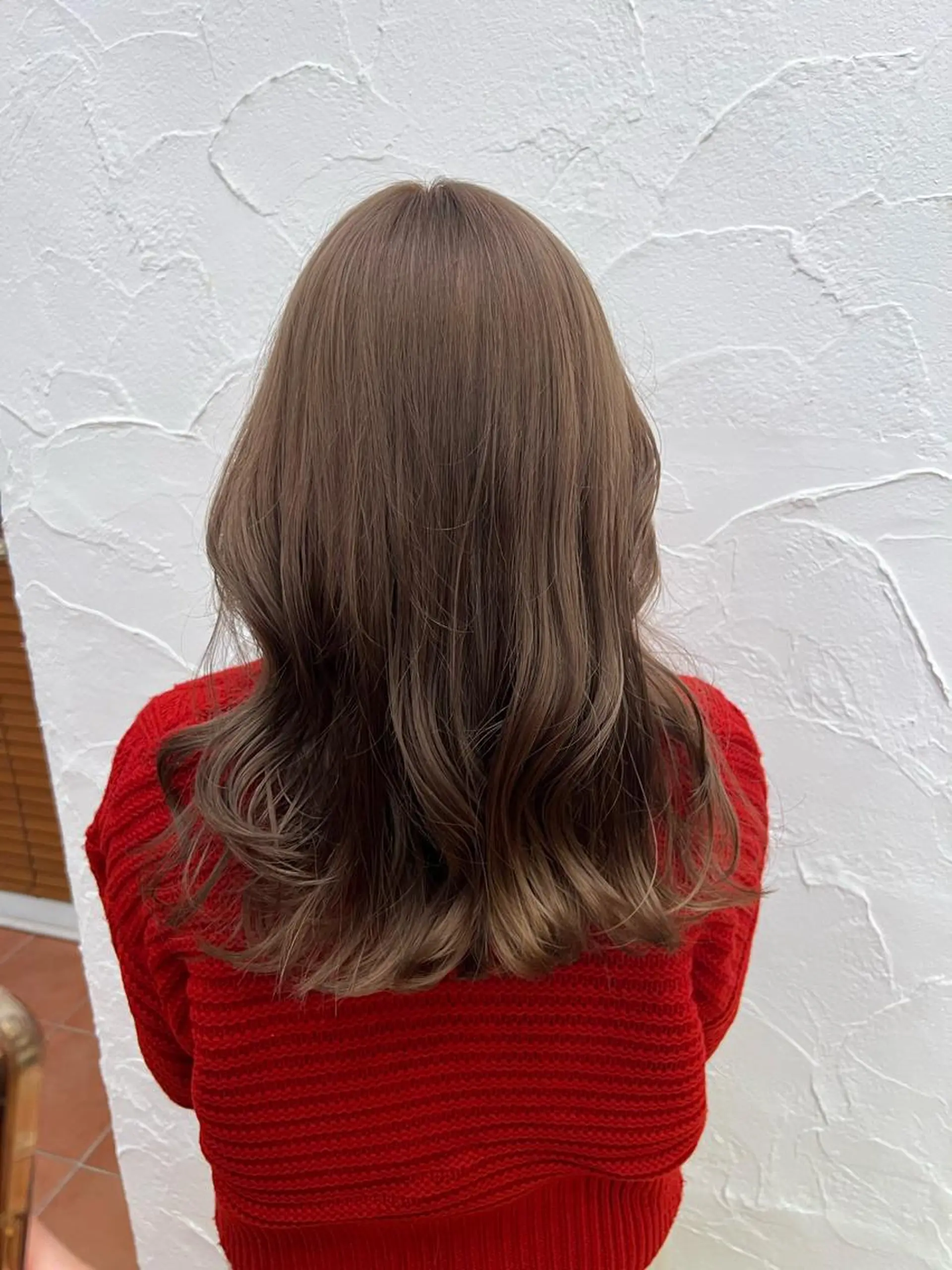 セミロング カラー ベージュカラー ブリーチ 透明感カラー ボブカットモデル hatsuneのヘアスタイル