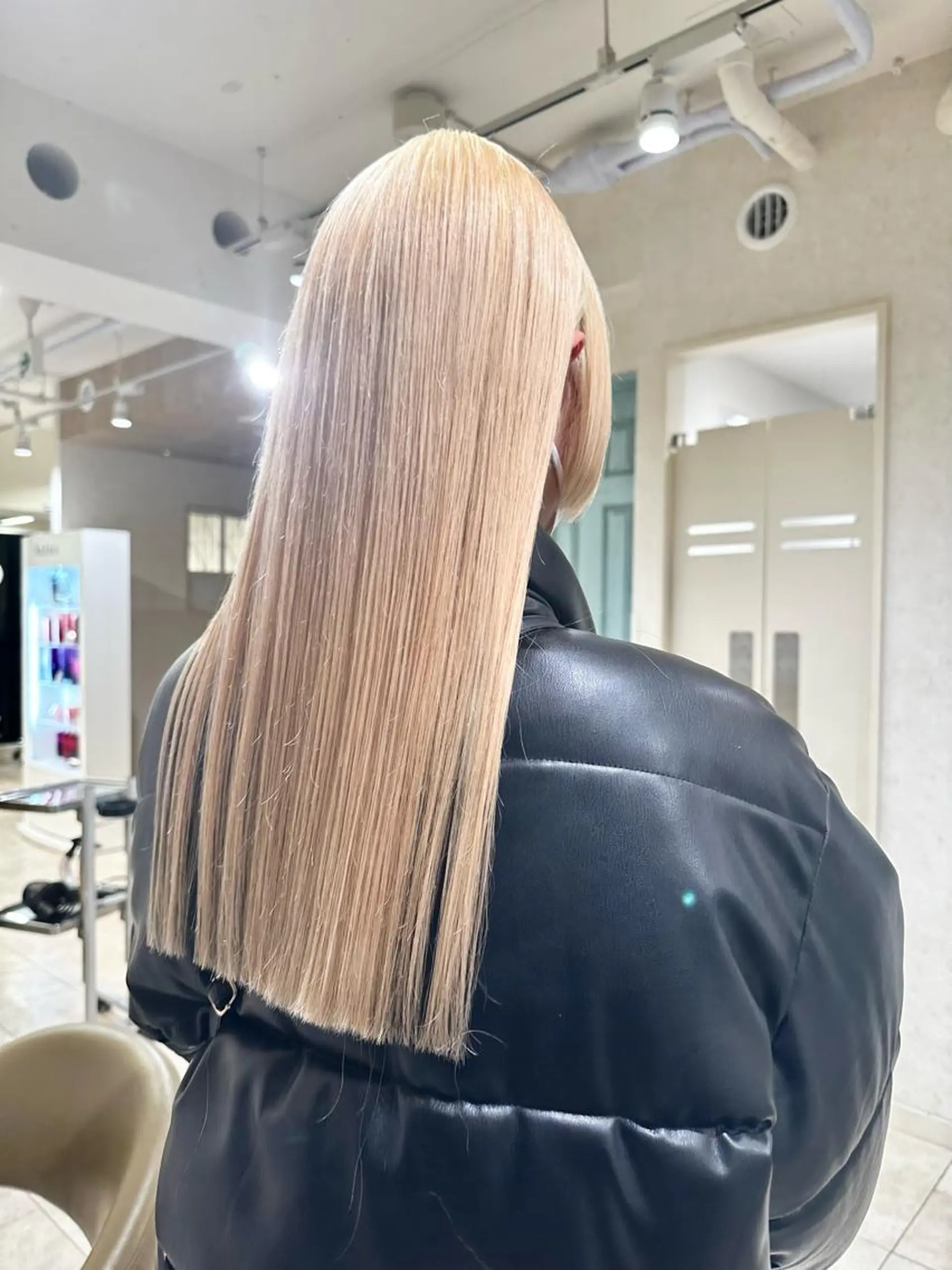 ロング カラー デザインカラー🎨 下北沢 / 磯部のヘアスタイル