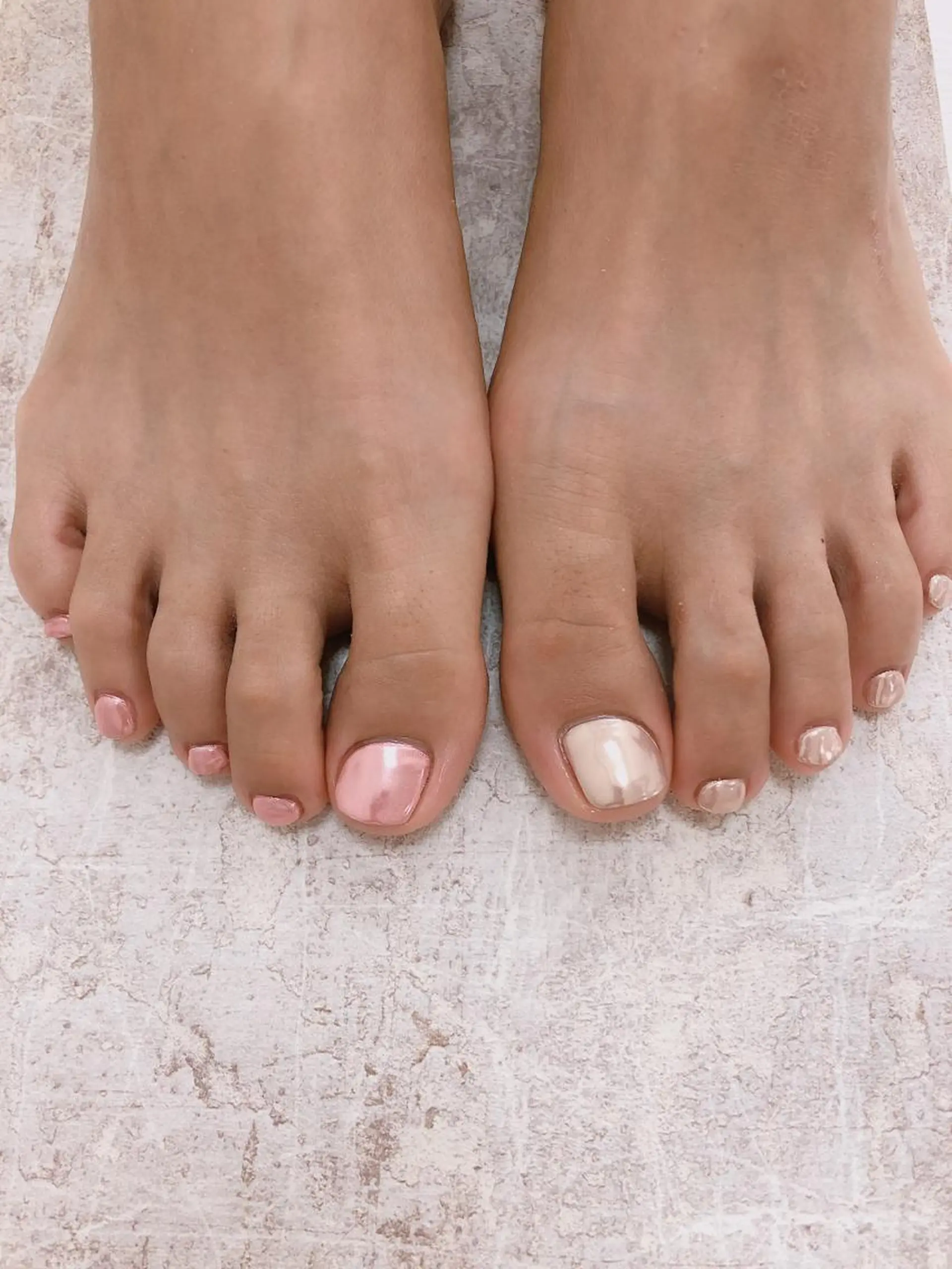 ネイル ミラーネイル ホワイト kiki nail 二子玉川のネイルデザイン