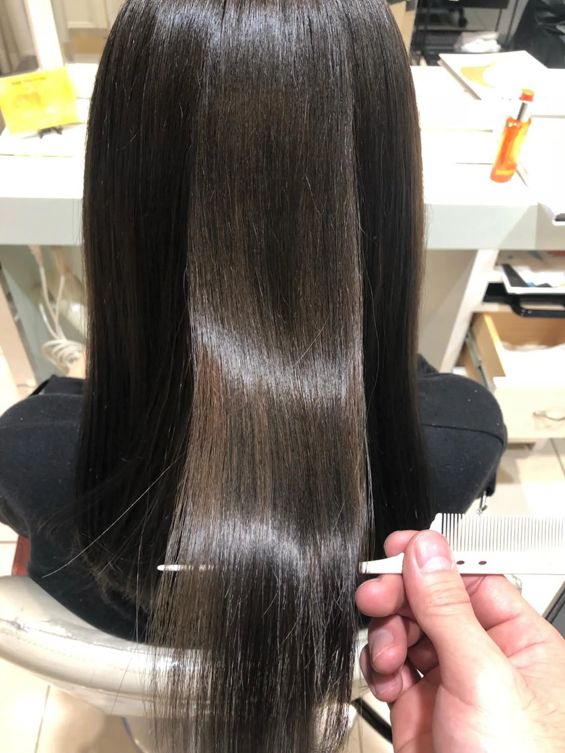 ロング ブリーチカラー特化 碇　英朗のヘアスタイル