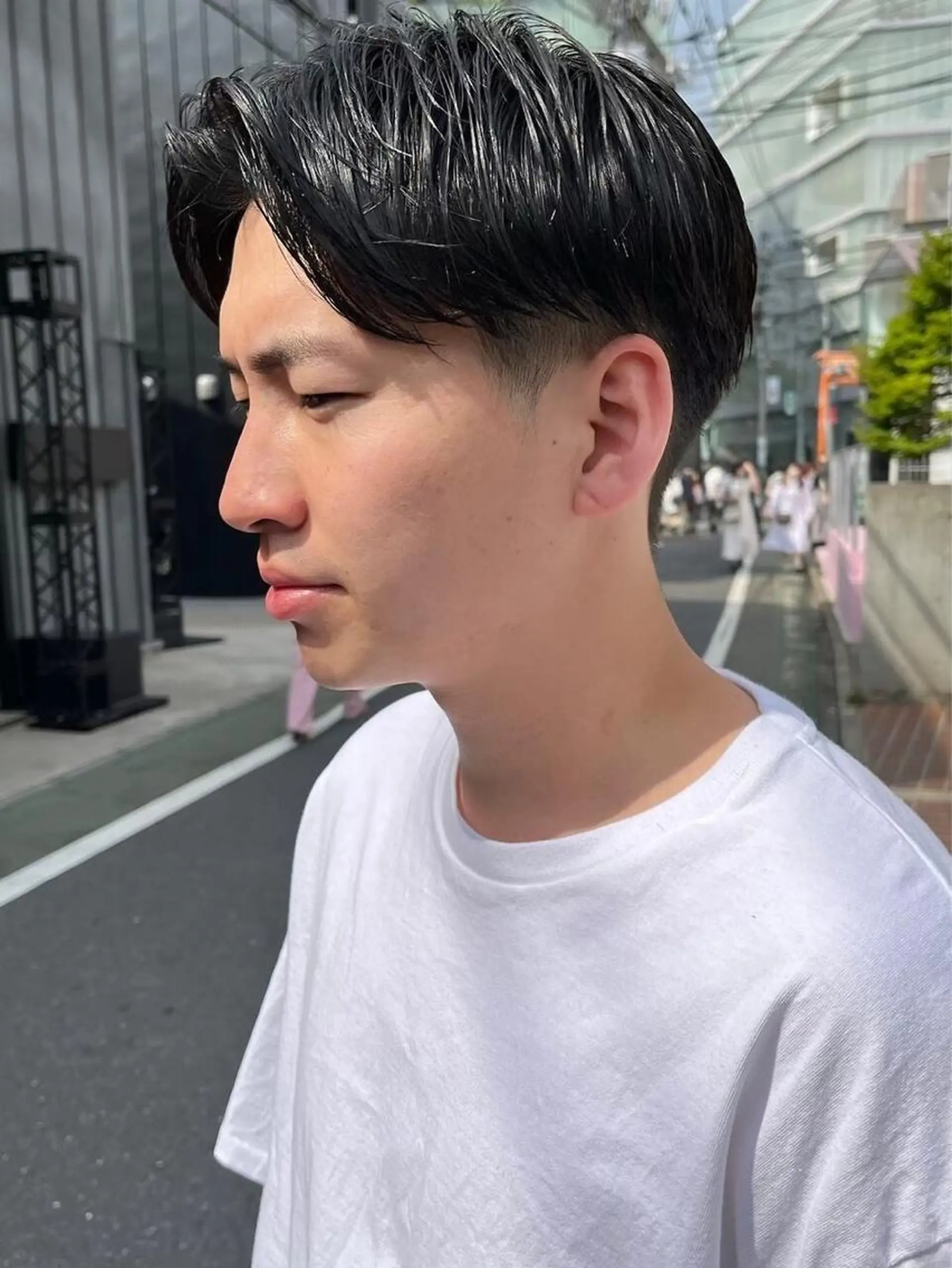 ショート カラー パーマ ヘアアレンジ メンズ メンズバレイヤージュ メンズブリーチ センターパート フェードカット メンズハイライト パーマ トリートメント ハイトーン/レイヤー 🌸さくらのヘアスタイル