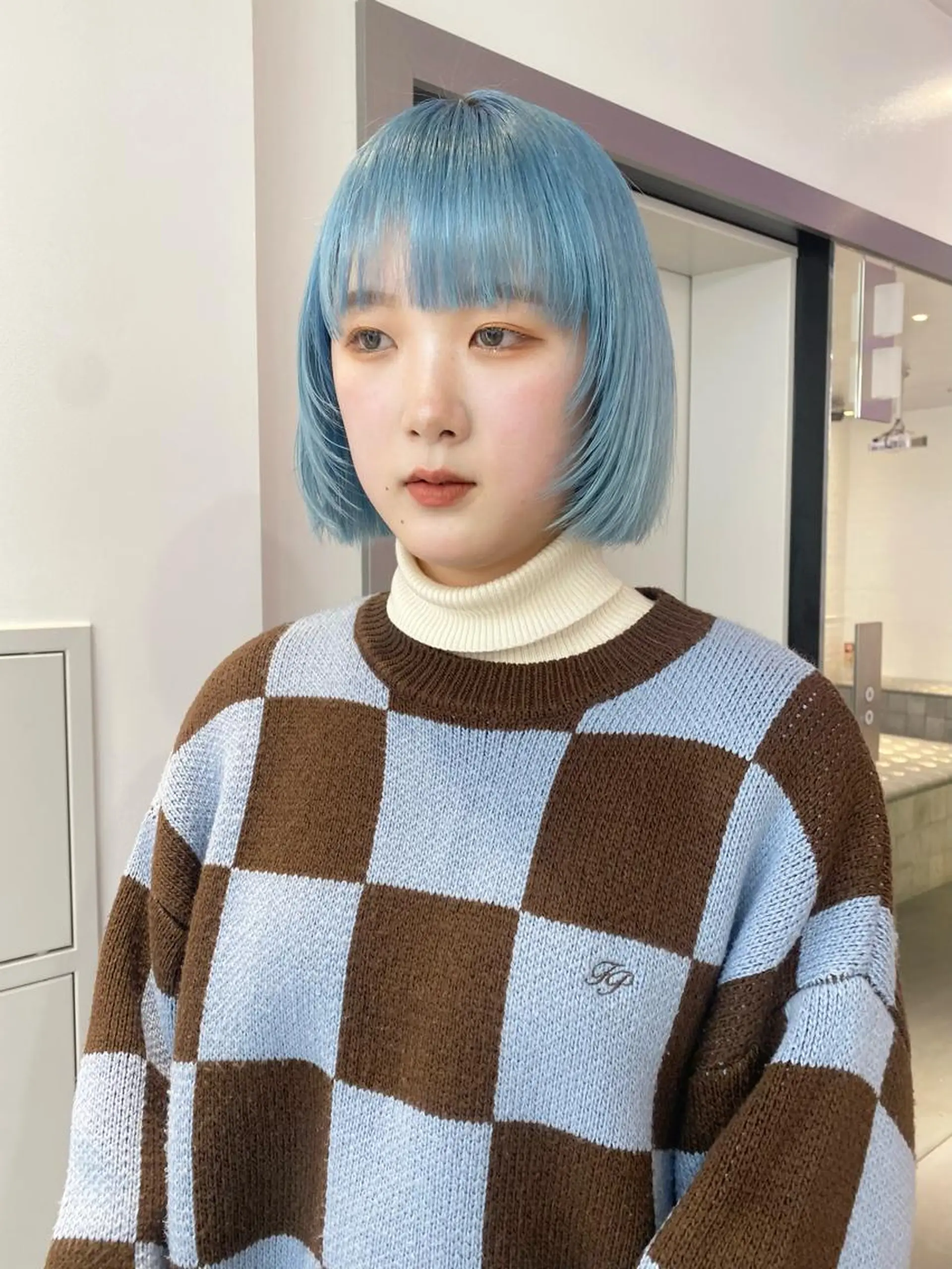 ショート カラー メンズ ブルーカラー カット ヘアカラー 🎨ハイトーン/ 切りっぱなし みつきのヘアスタイル