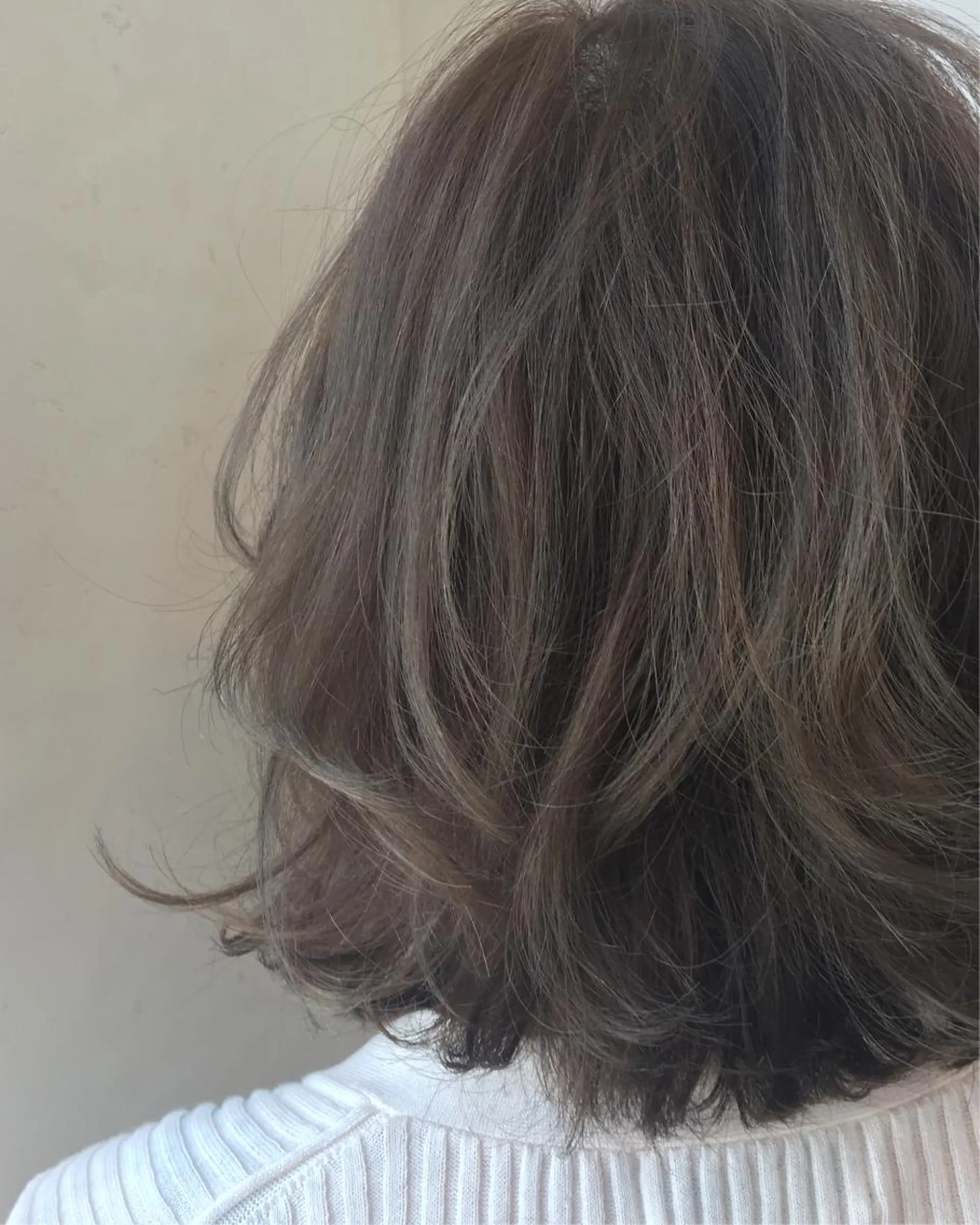 ミディアム カラー ベージュカラー グレージュ TOWA 野村　コウダイのヘアスタイル