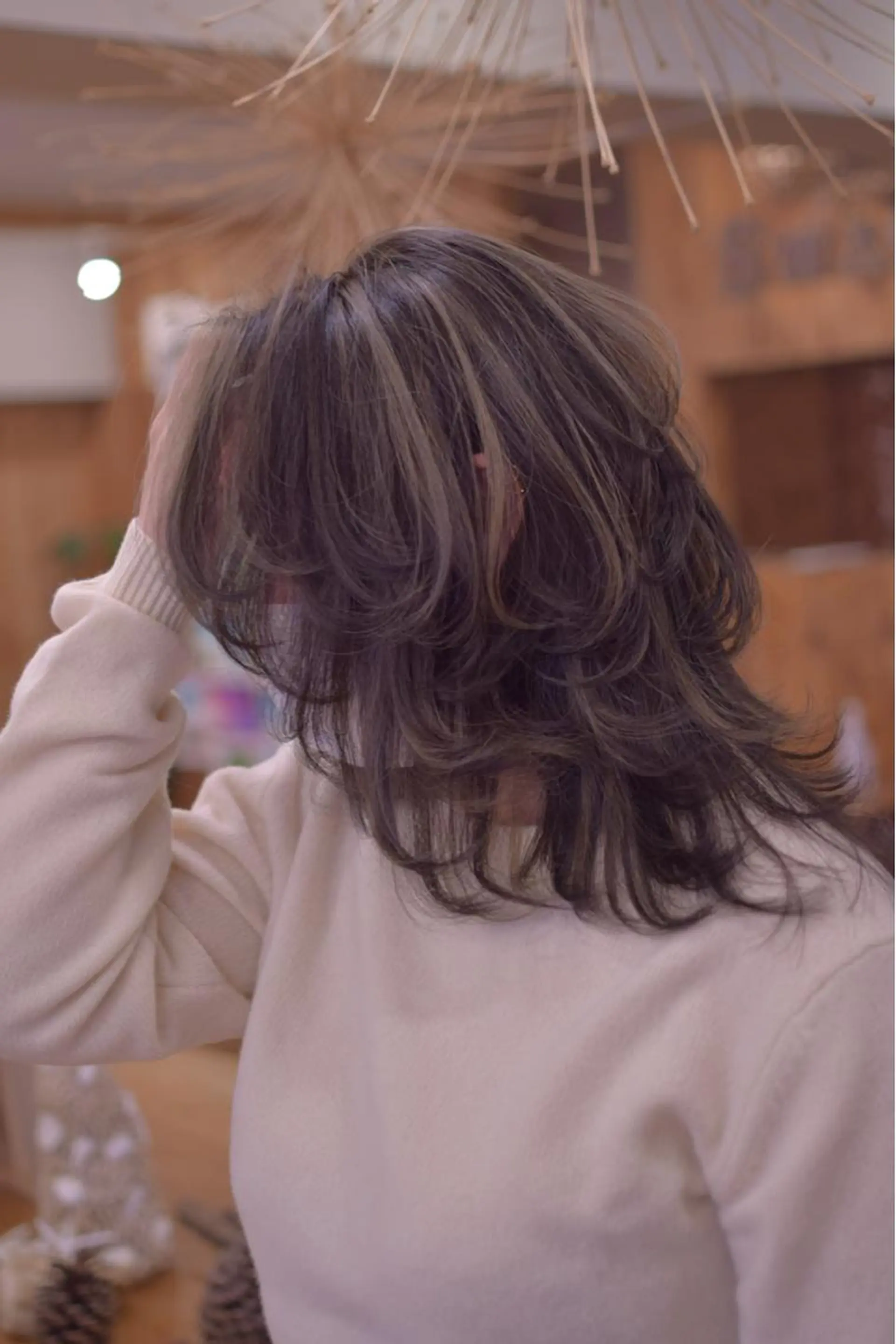 セミロング カラー ブリーチ ダブルカラー イヤリングカラー グラデーションカラー ハイライトカラー 小顔ショートヘア♪ TAKUMIのヘアスタイル