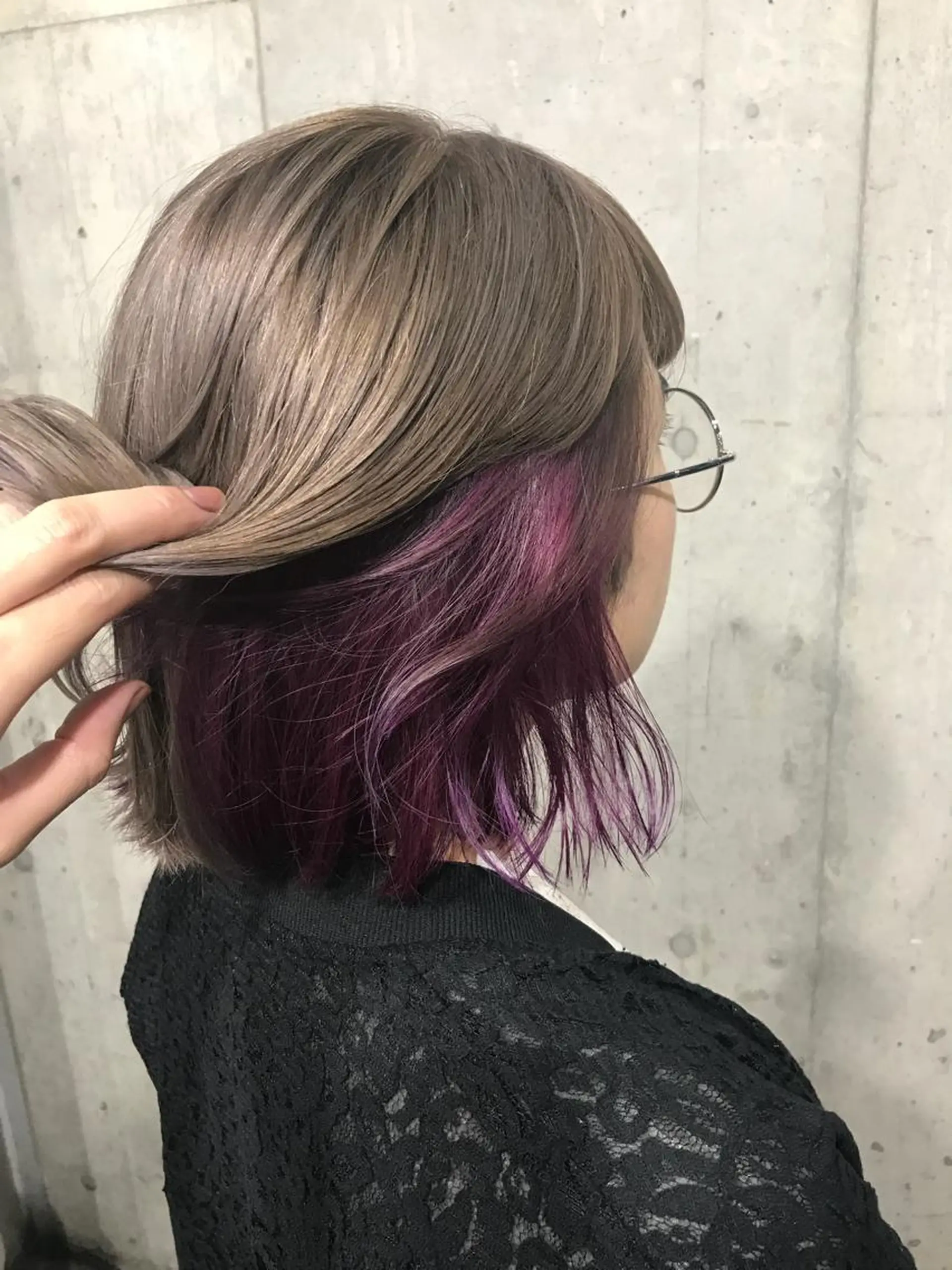 ミディアム カラー パーマ ヘアアレンジ メンズ キッズ ネイル マツエク・マツパ パープルカラー パープル サロンドミルク 原宿のヘアスタイル
