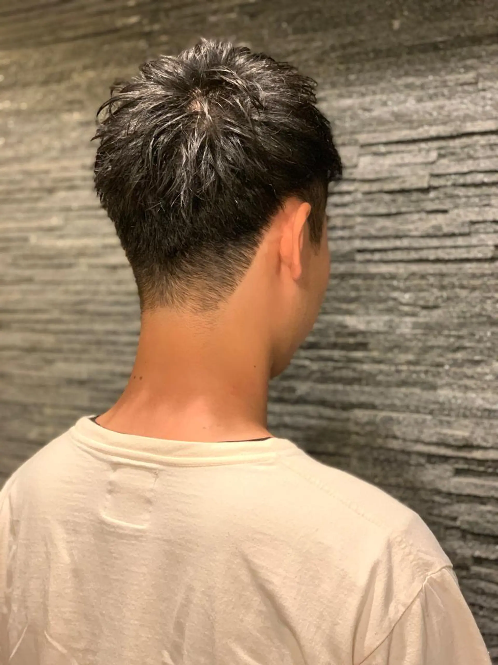 ミディアム メンズ HIROGINZAプレミアムバーバー赤坂店所属・田中 千恩のヘアスタイル