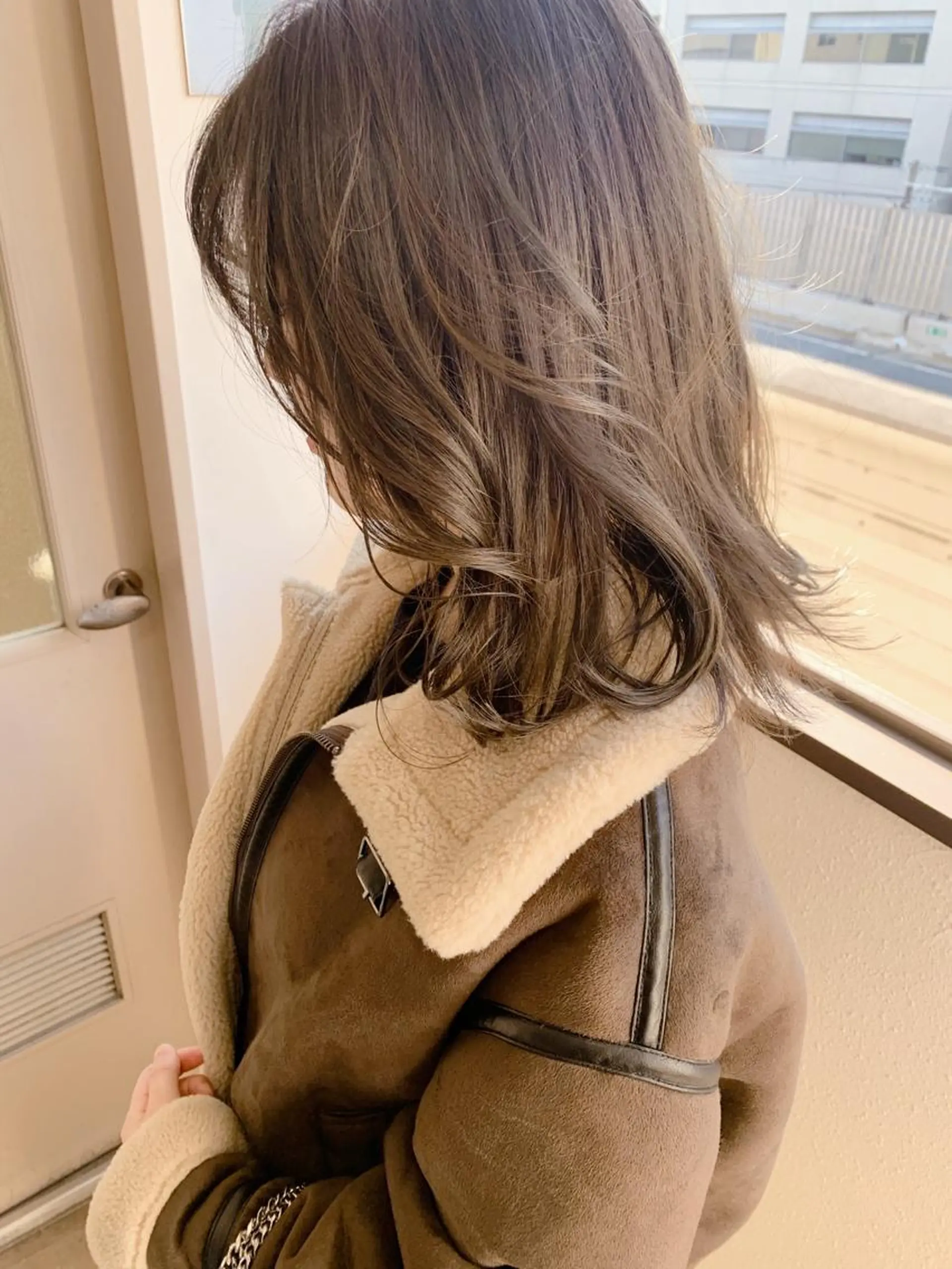 セミロング カット ヘアカラー 韓国 / 中国ヘア 🦋Noniのヘアスタイル