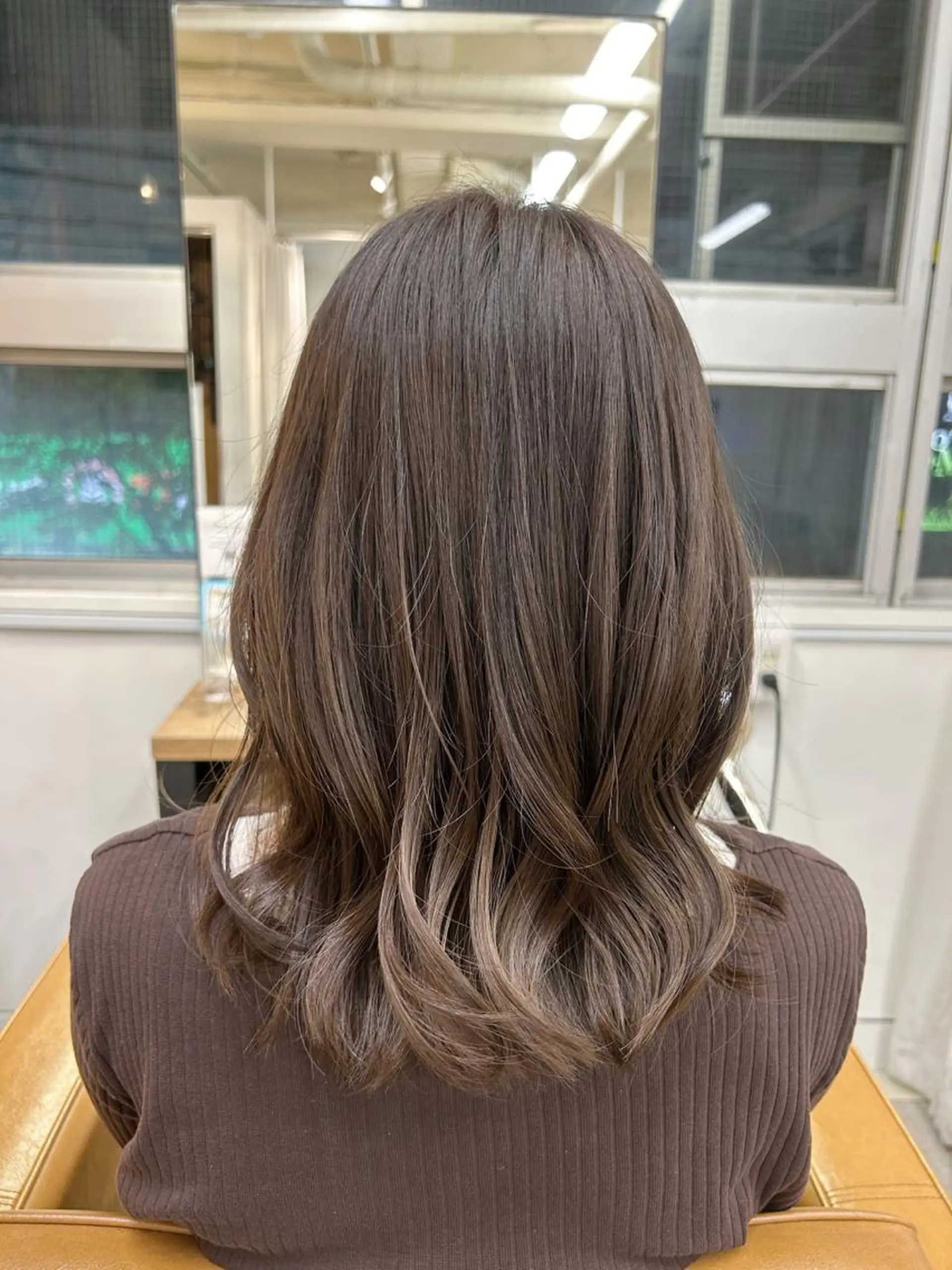 ミディアム レイヤーカットモデル 募集中🫧中山理央のヘアスタイル