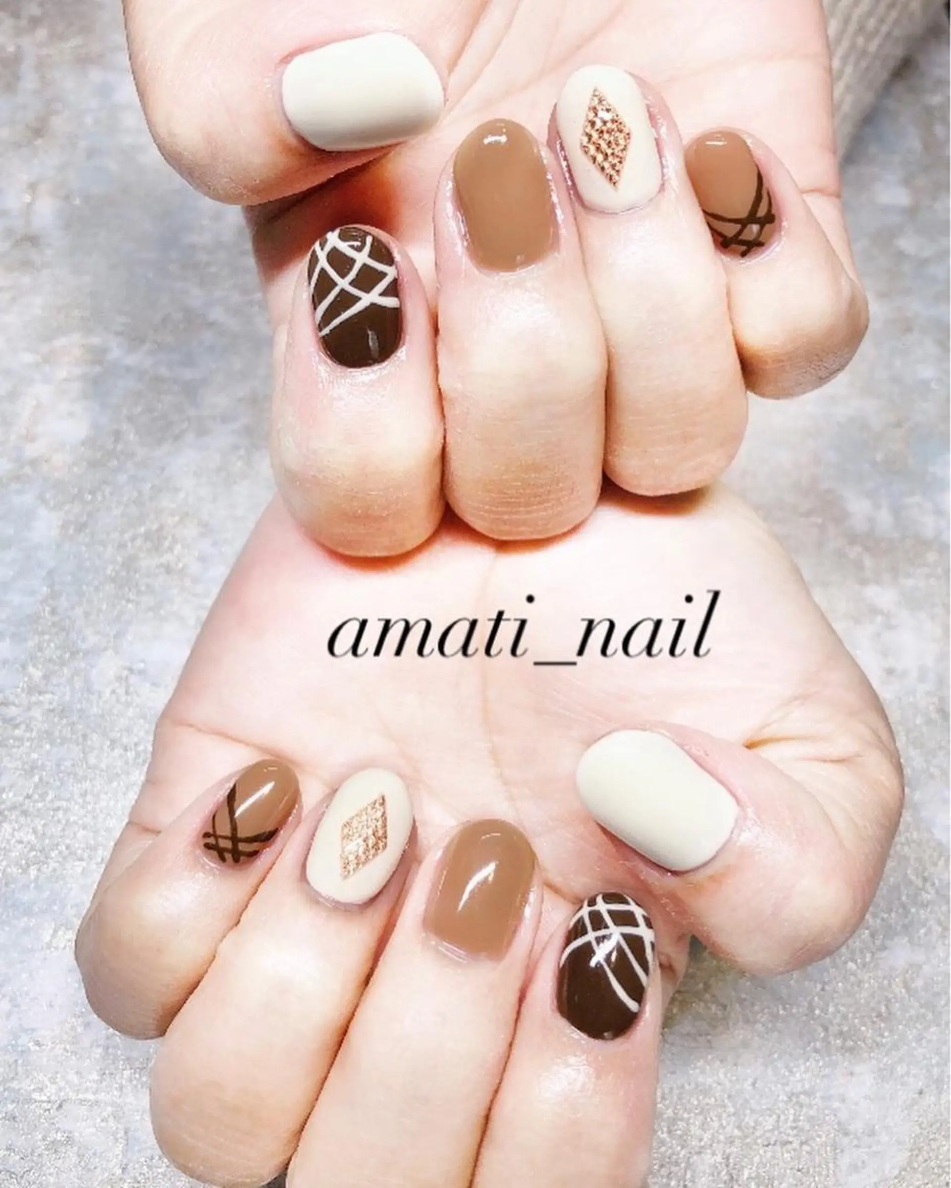ネイル シンプルネイル バレンタイン amati_nail TAKAKOのネイルデザイン