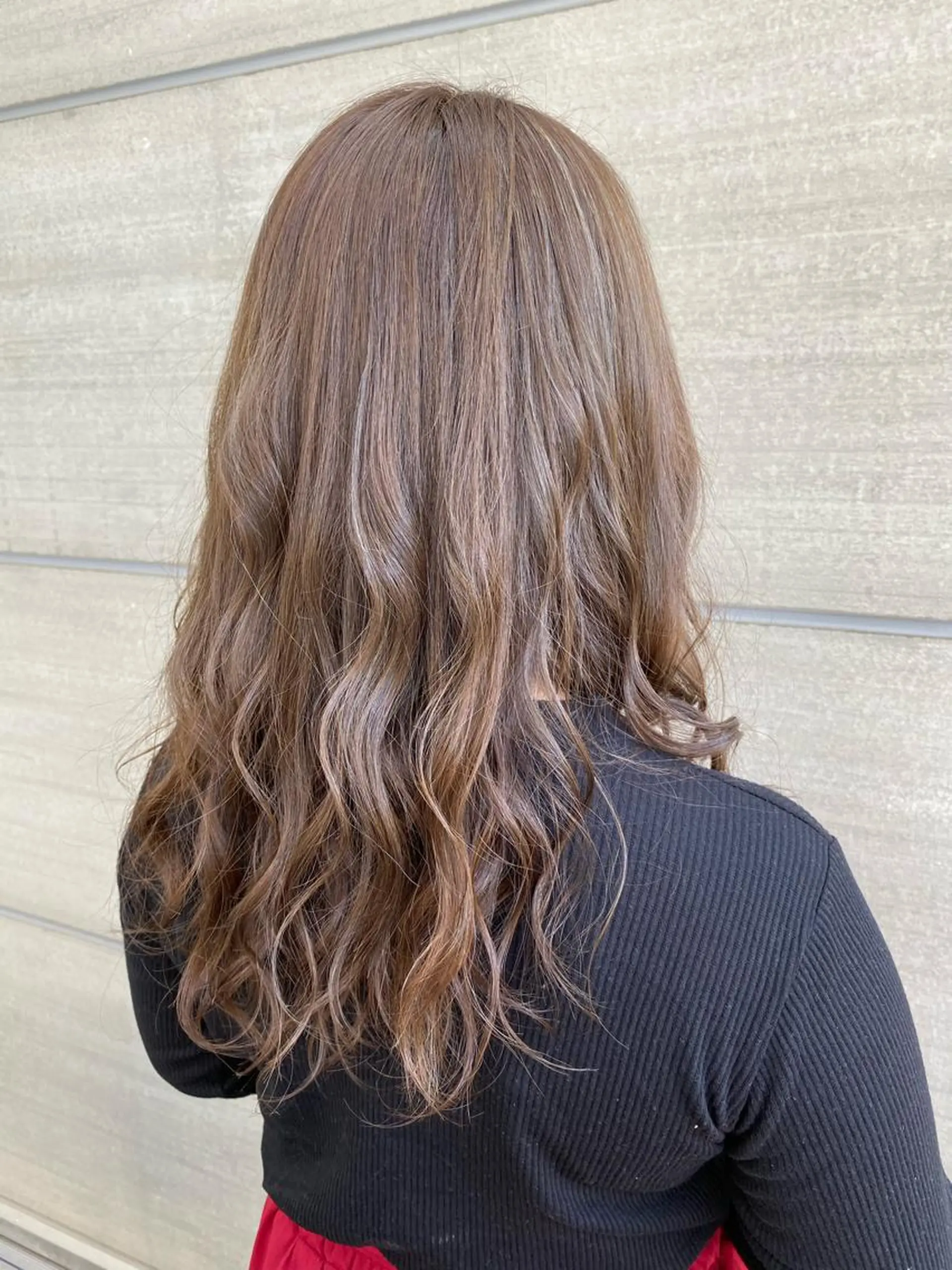 ロング カラー XXXY'S Color Flip所属・小宮 真理奈のヘアスタイル