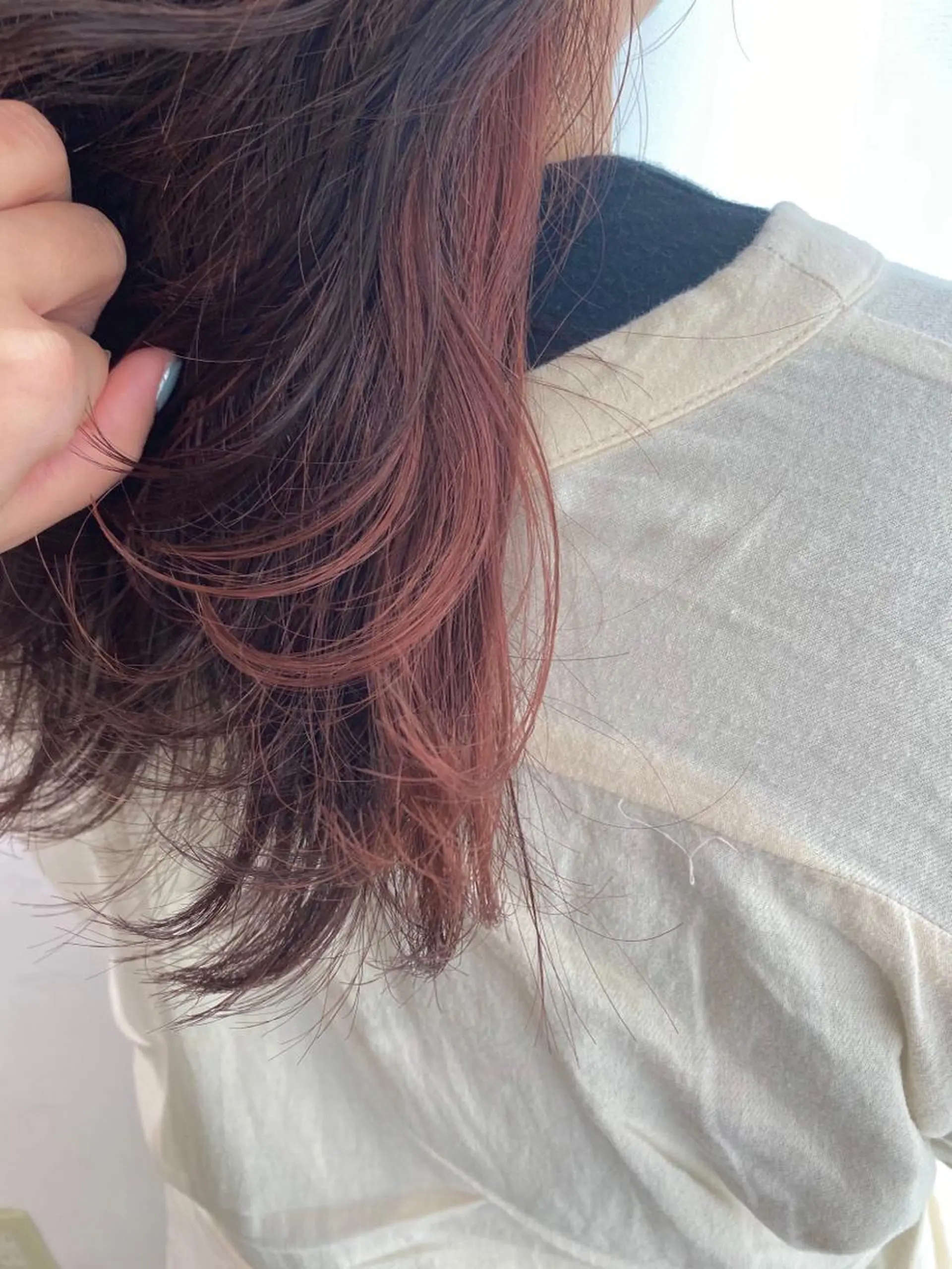 ミディアム カラー インナーカラー レッドカラー バイオレットカラー カット ヘアカラー トリートメント 過去一の柔髪ヘア 🌿IVYjoureのヘアスタイル