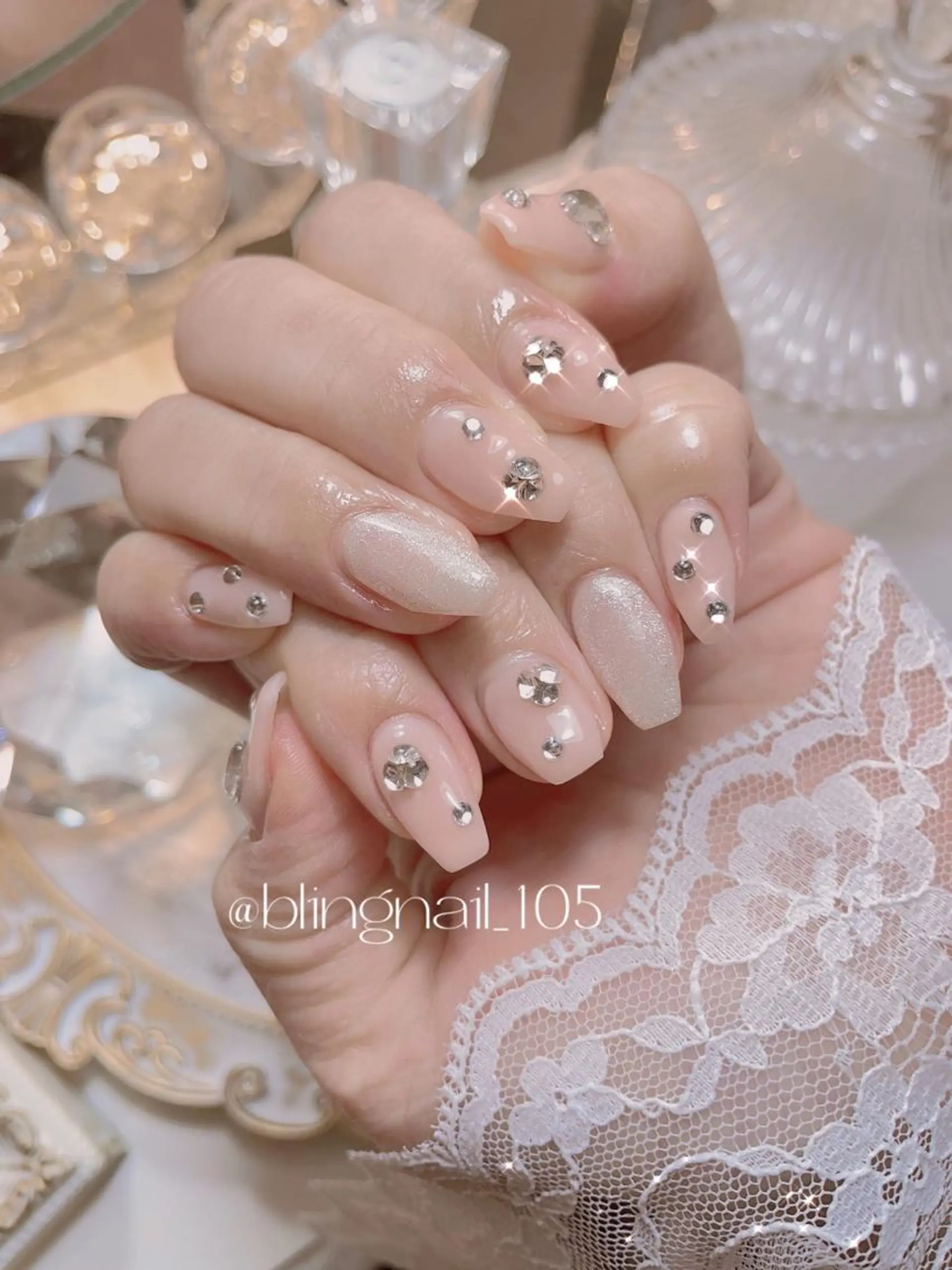 ネイル 23時まで❤︎韓国、 ワンホンネイルのネイルデザイン