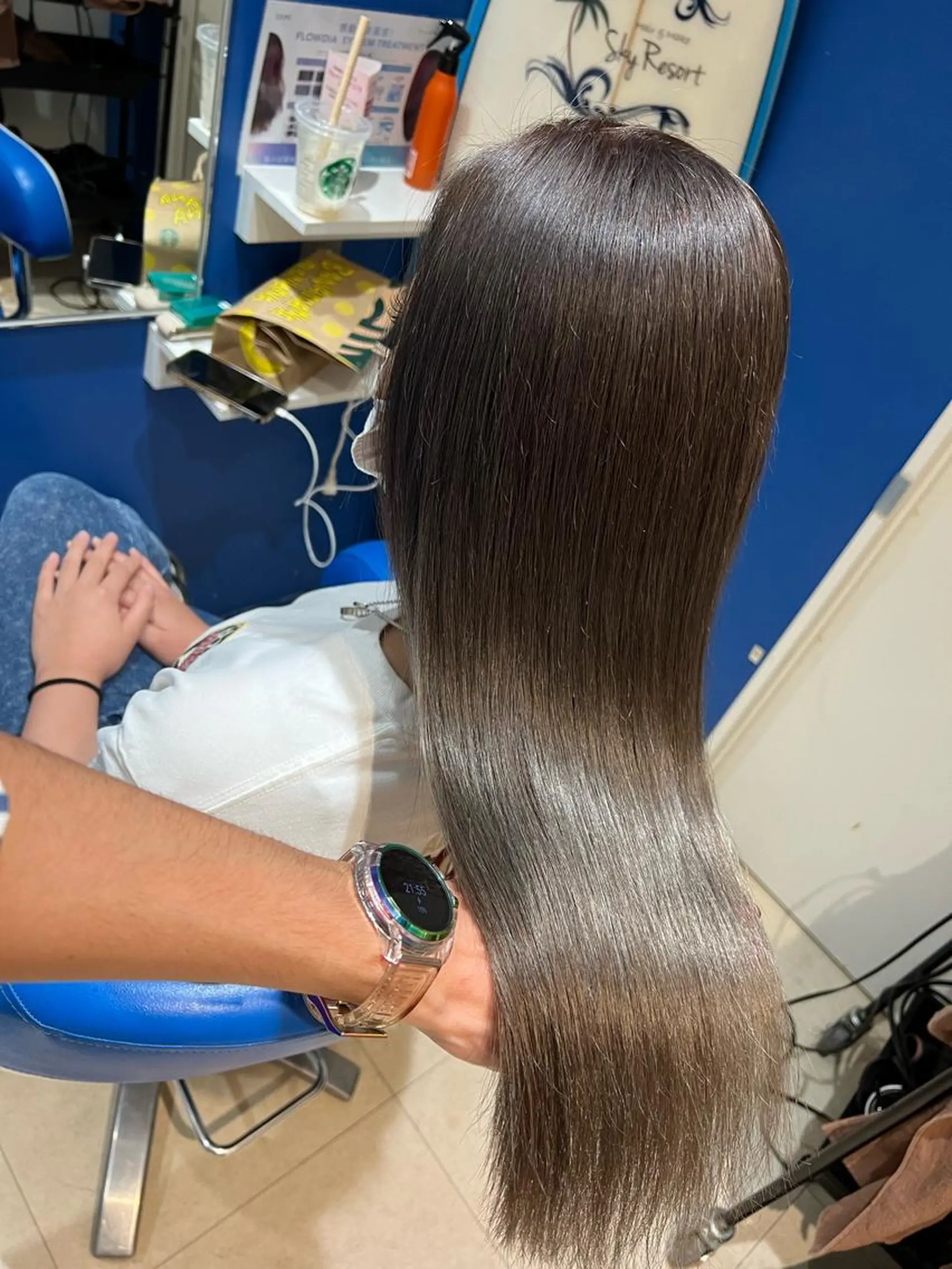 セミロング カラー ヘアアレンジ 🔥ハイトーンカラー ギャルNAOKI🔥のヘアスタイル