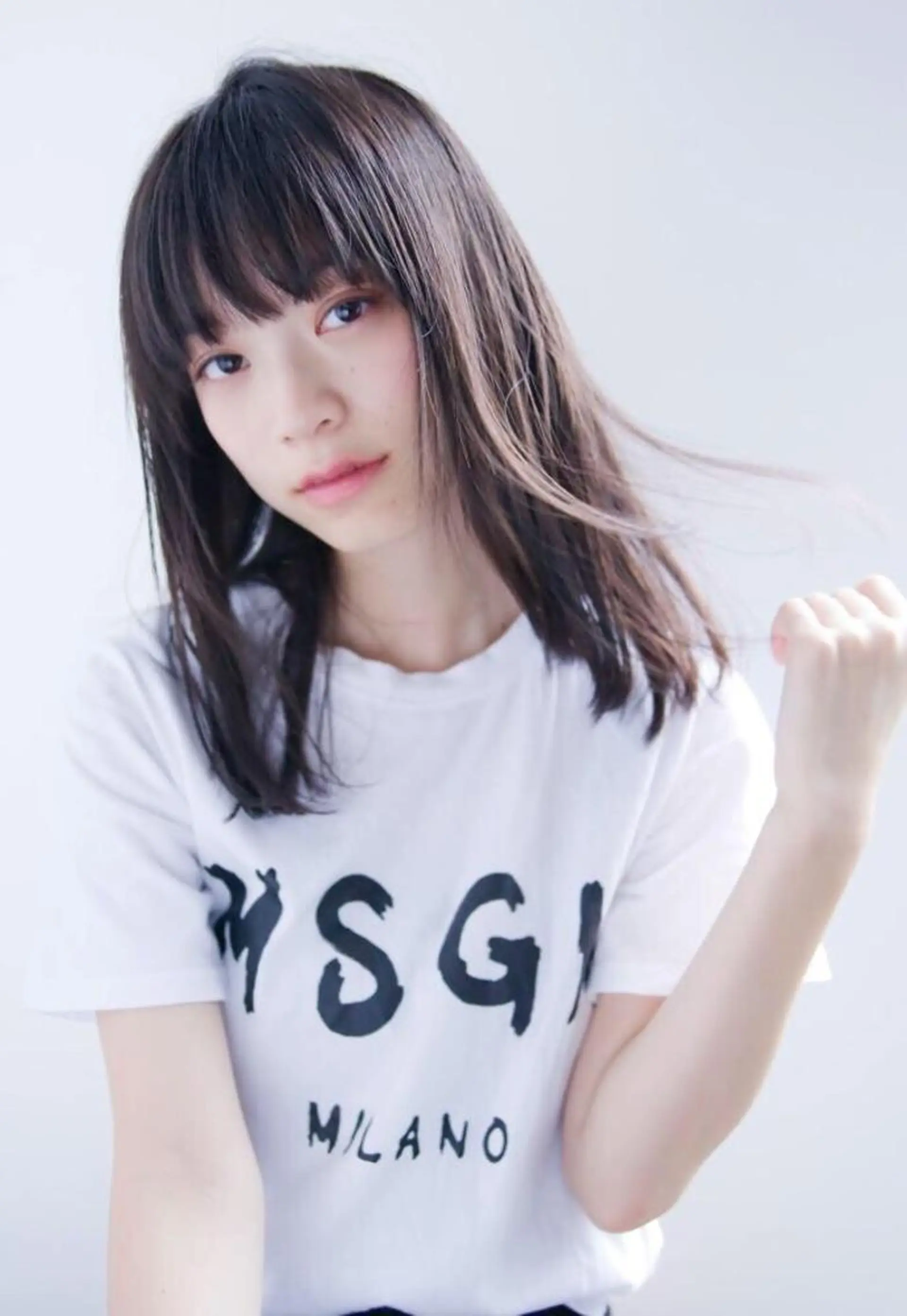 セミロング カラー hao所属・西山 頌太のヘアスタイル