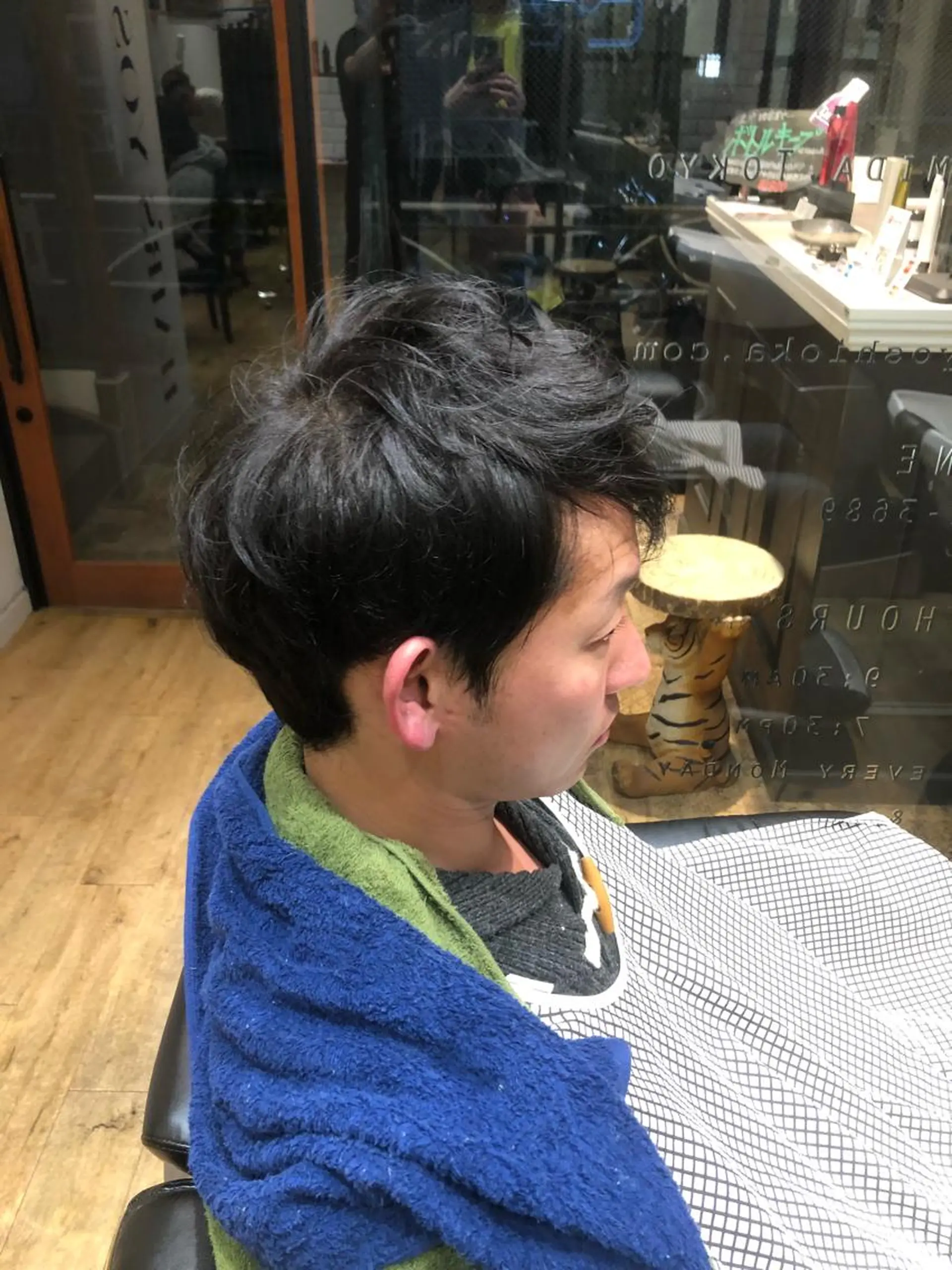 ショート カラー メンズ HAIRS YOSHIOKA所属・ヘアーズヨシオカ MENSヒゲ脱毛のエステ・リラクイメージ