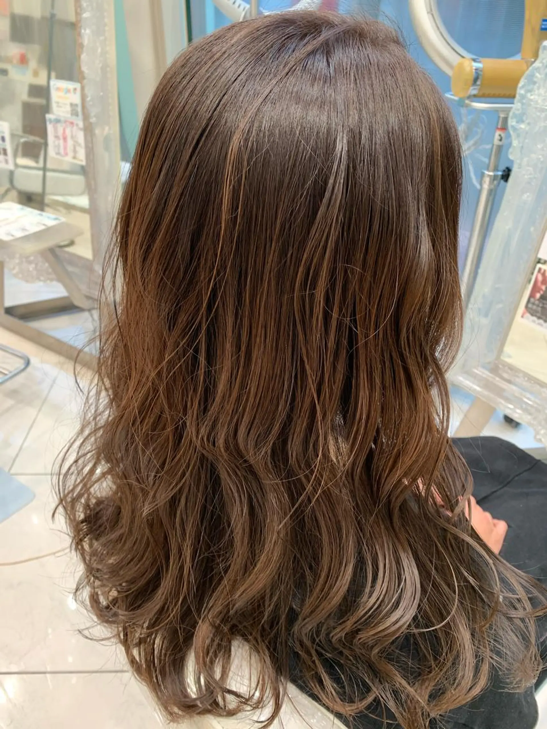 ロング ツヤ髪🌈髪質改善 🌈ナカゴシのヘアスタイル