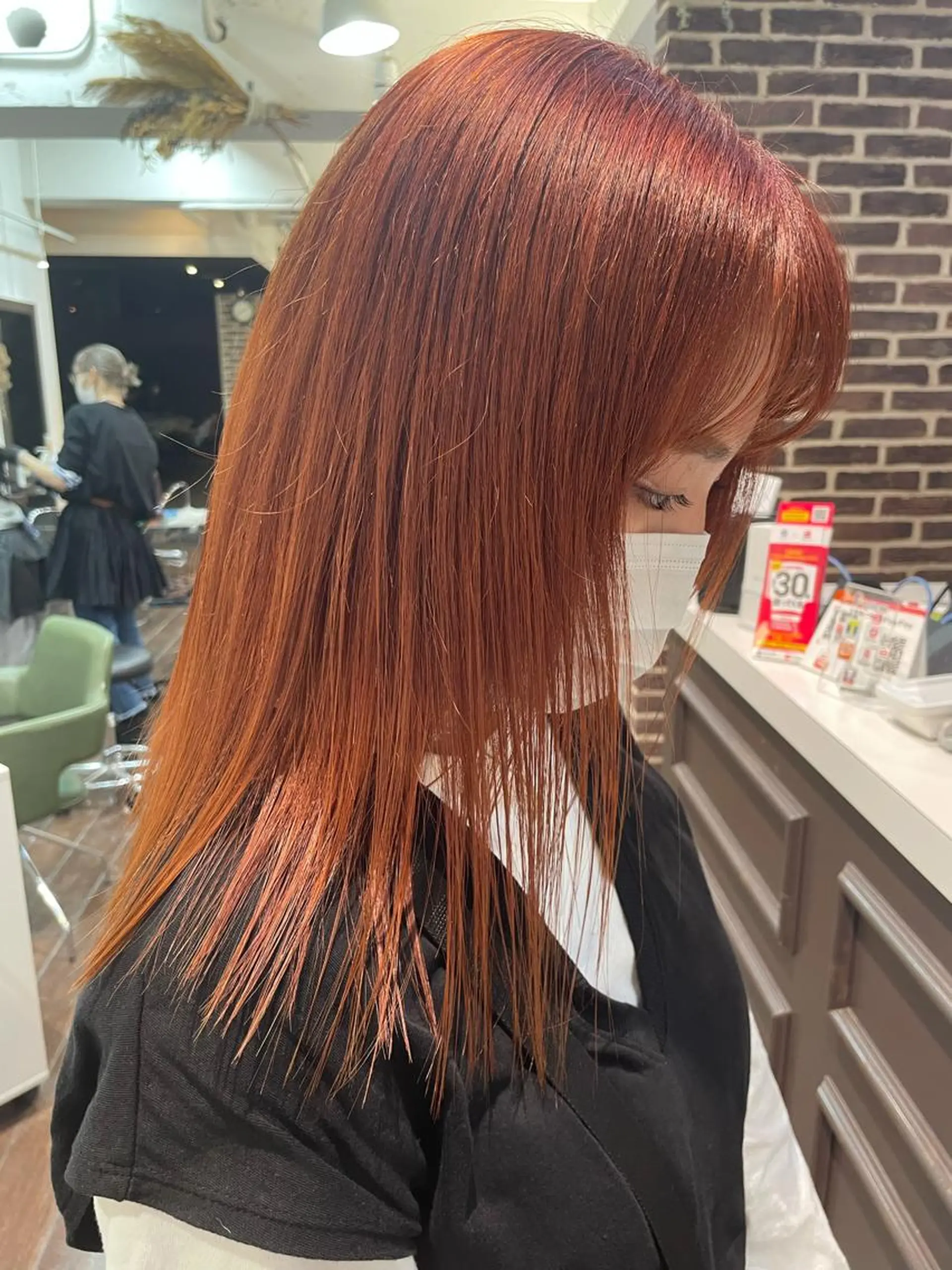 セミロング カラー ブリーチ ケアブリーチ 個性派ネイル 🌼 ハルカ ♡のマツエク・マツパデザイン