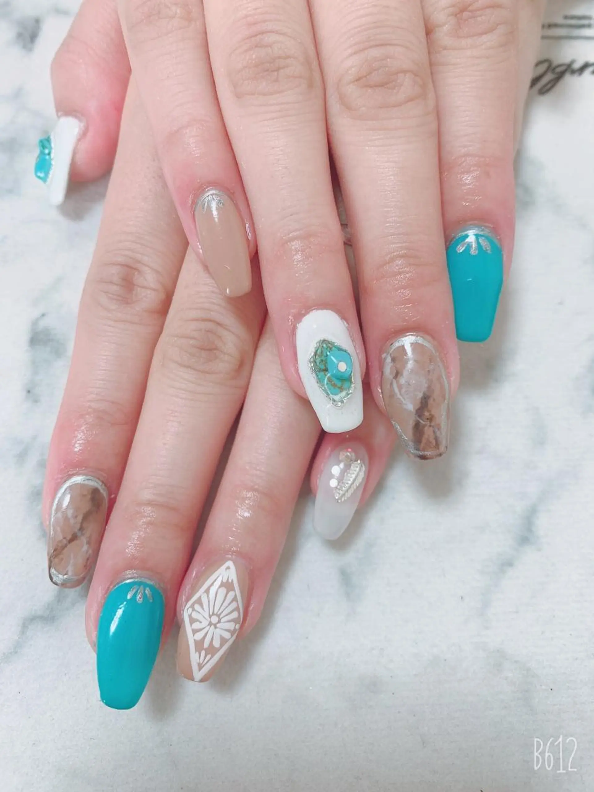 ネイル 🌙🫧CHARME (RUKA)🦋🫧のネイルデザイン