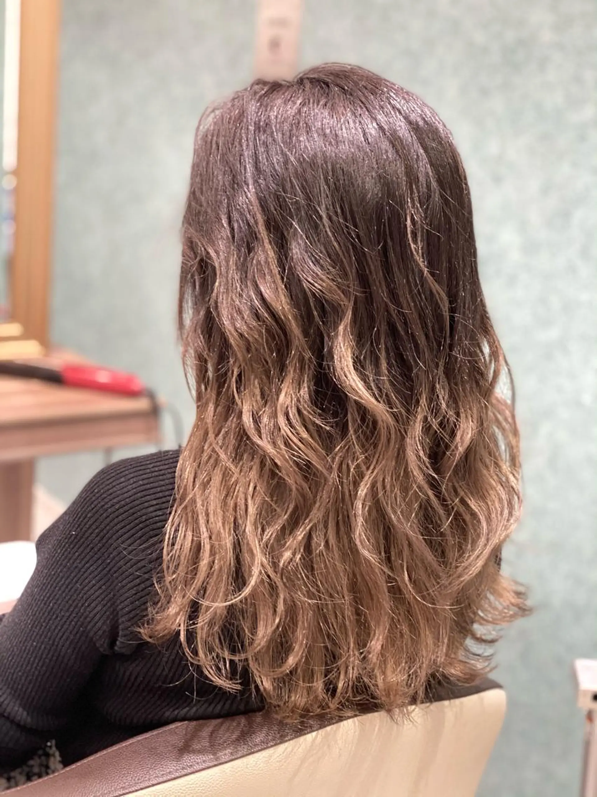 ロング カラー グラデーションカラー 💎大人ハイライト 💎上杉一也💎のヘアスタイル