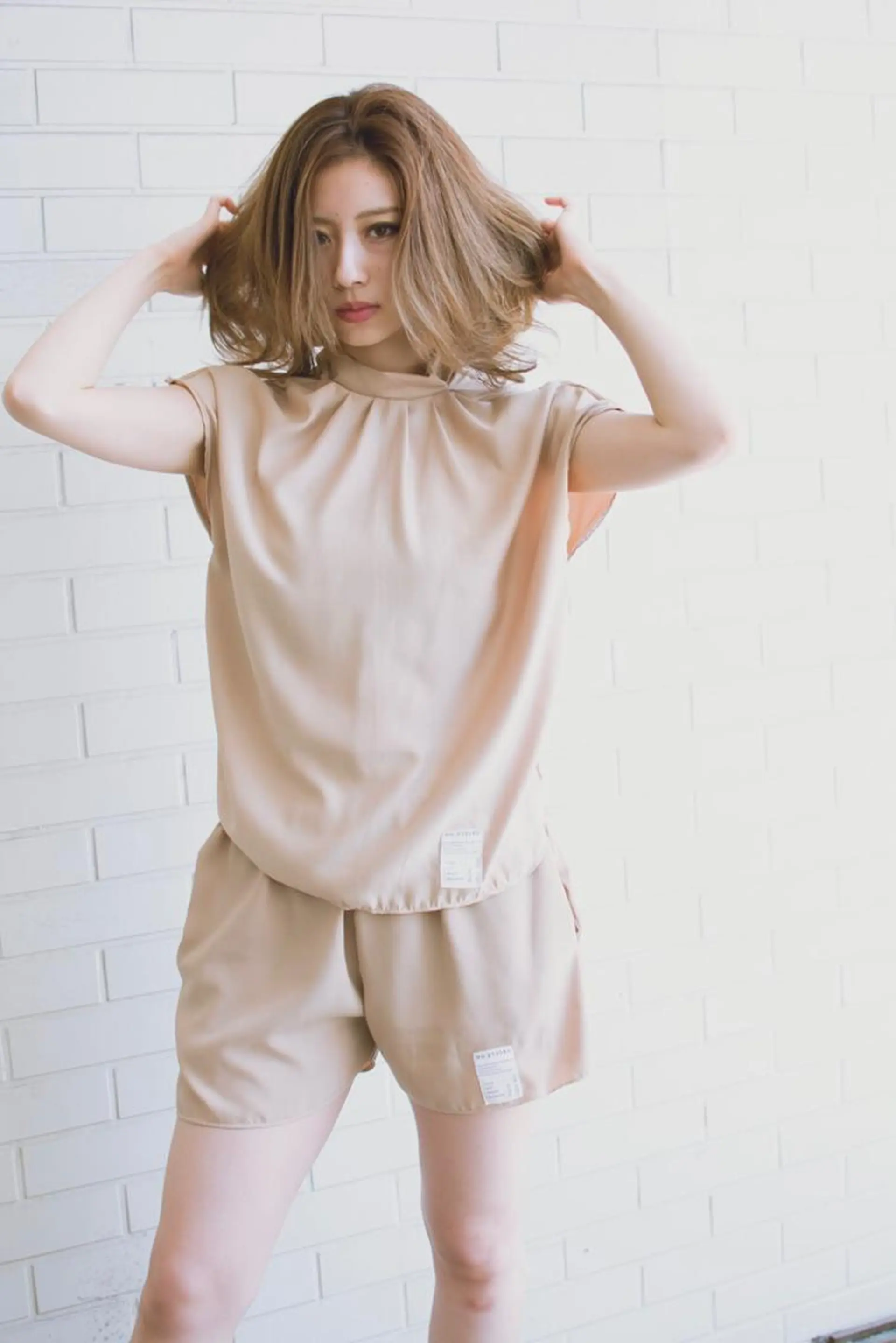 ミディアム カラー ショートボブ ベージュカラー ブルーカラー ブルージュ グレージュ カット ヘアカラー トリートメント 斉藤 正敏のその他イメージ