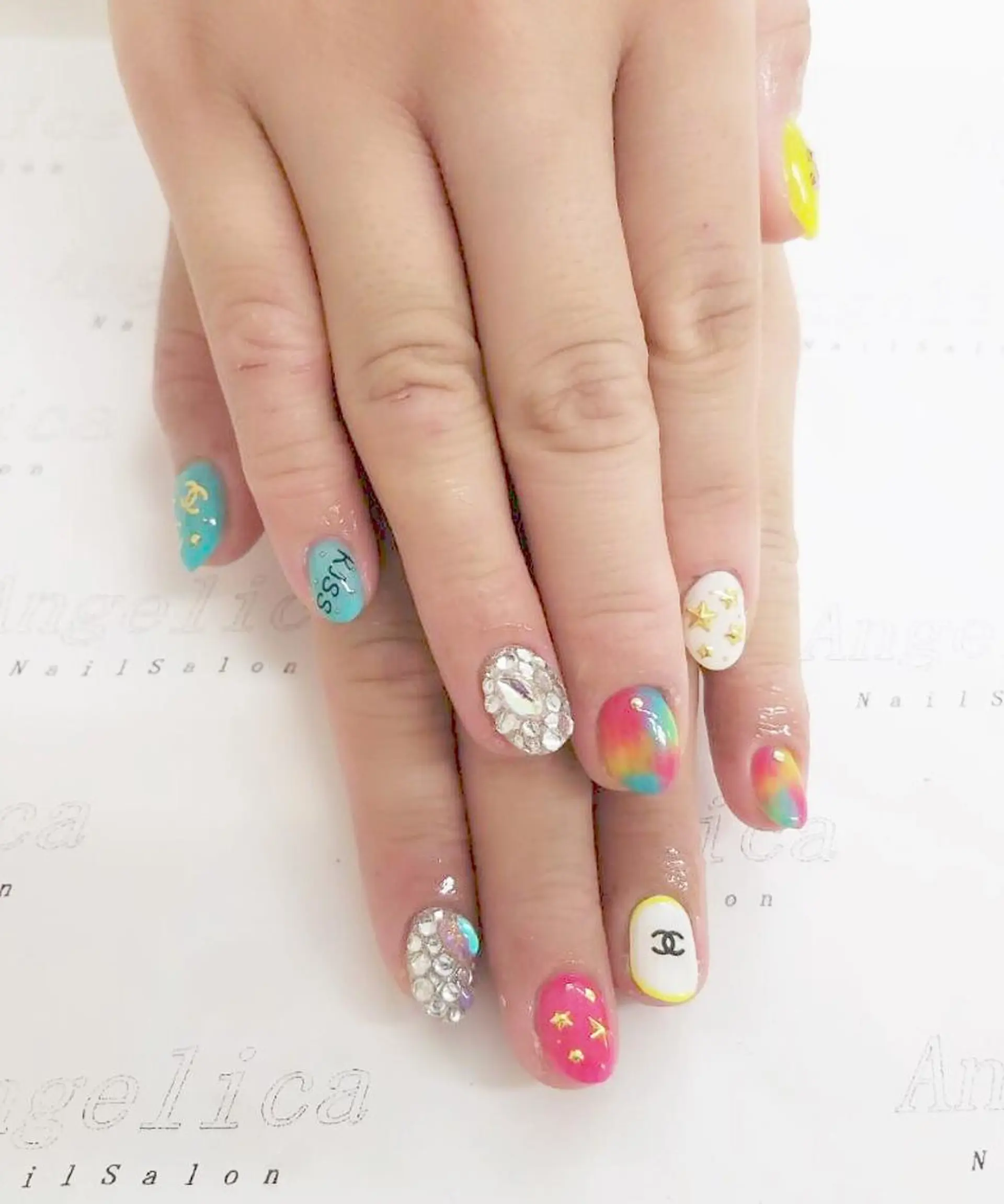 ネイル ハンドネイル Angelica ネイリストのネイルデザイン