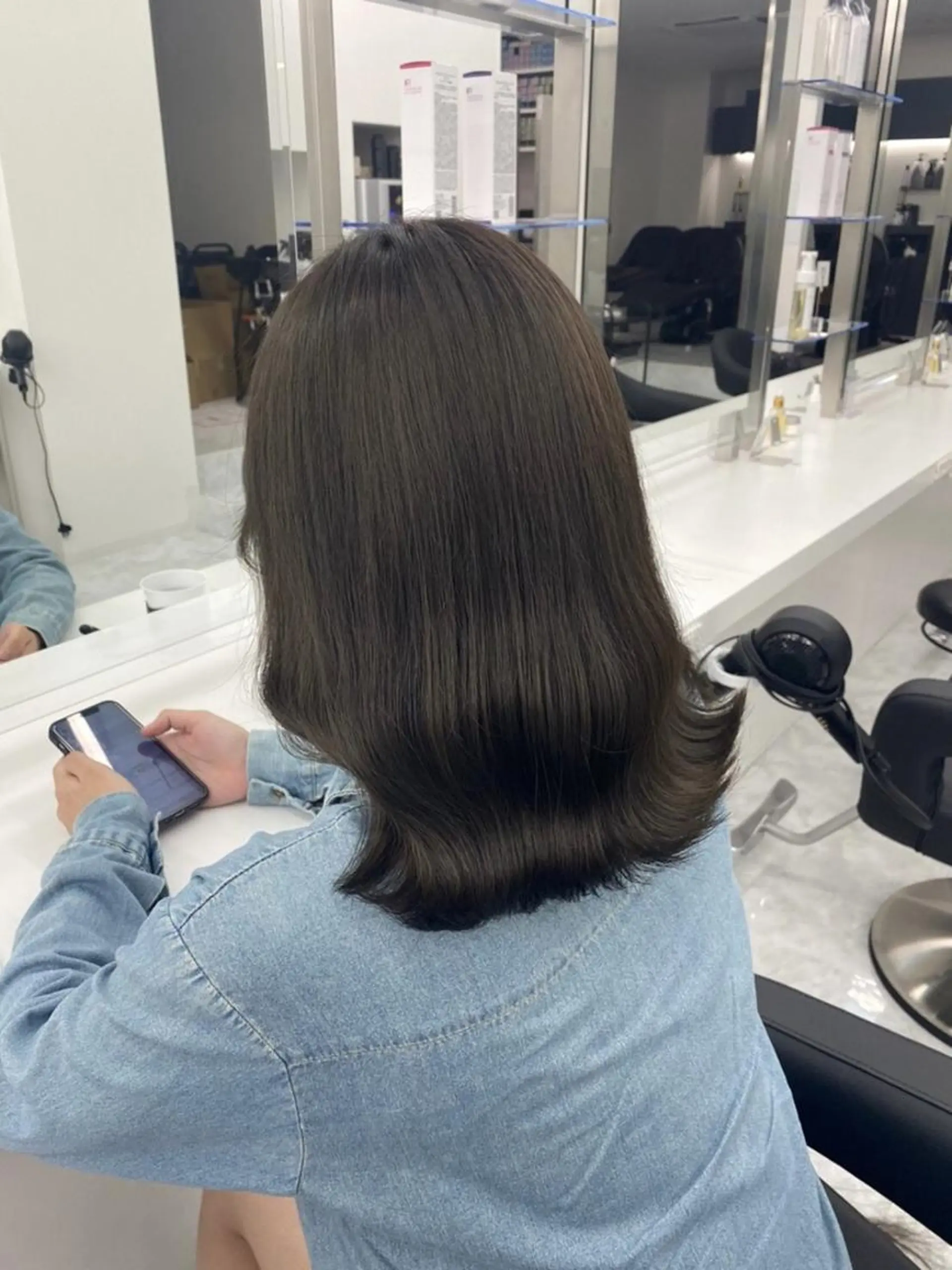 カラー 透明感くすみカラー 🩶カナタ🩶のヘアスタイル