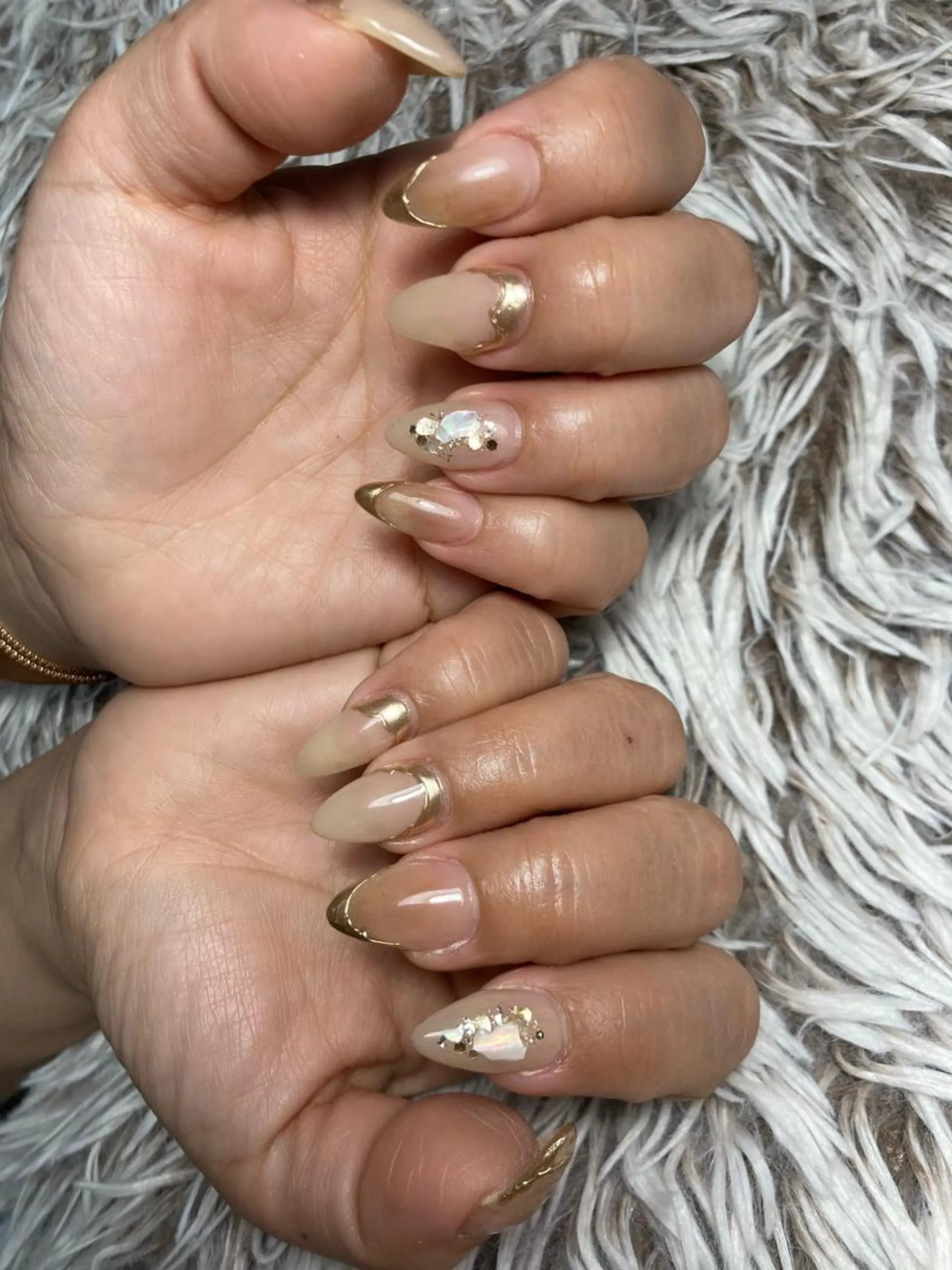 セミロング ネイル ハンドネイル フットネイル ✴︎ Delightのネイルデザイン