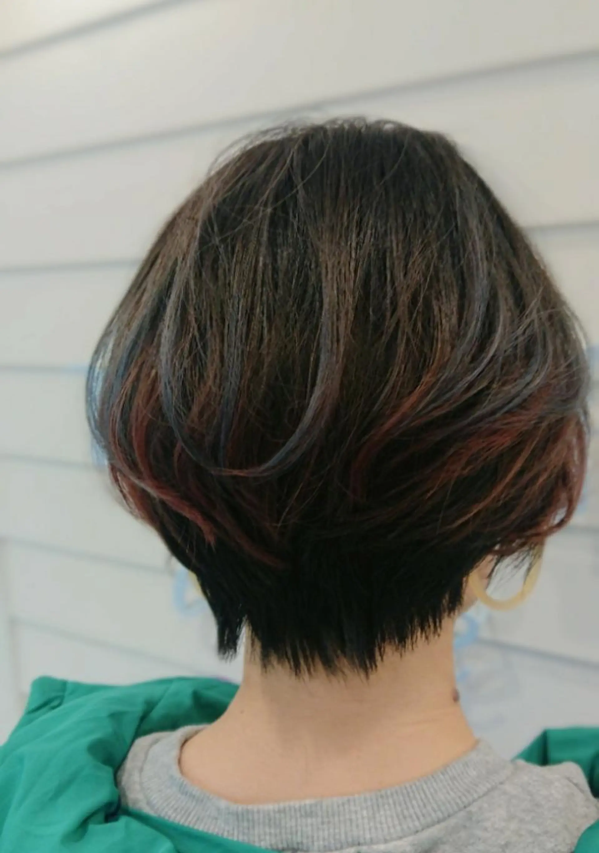 ショート カラー ショートボブ ブルーカラー ブラウンカラー グラデーションカラー レッドカラー GO TODAY SHAiRE SALON キラリトギンザ店所属・🐱higajo🐱 比嘉門(ヒガジョウ)のヘアスタイル