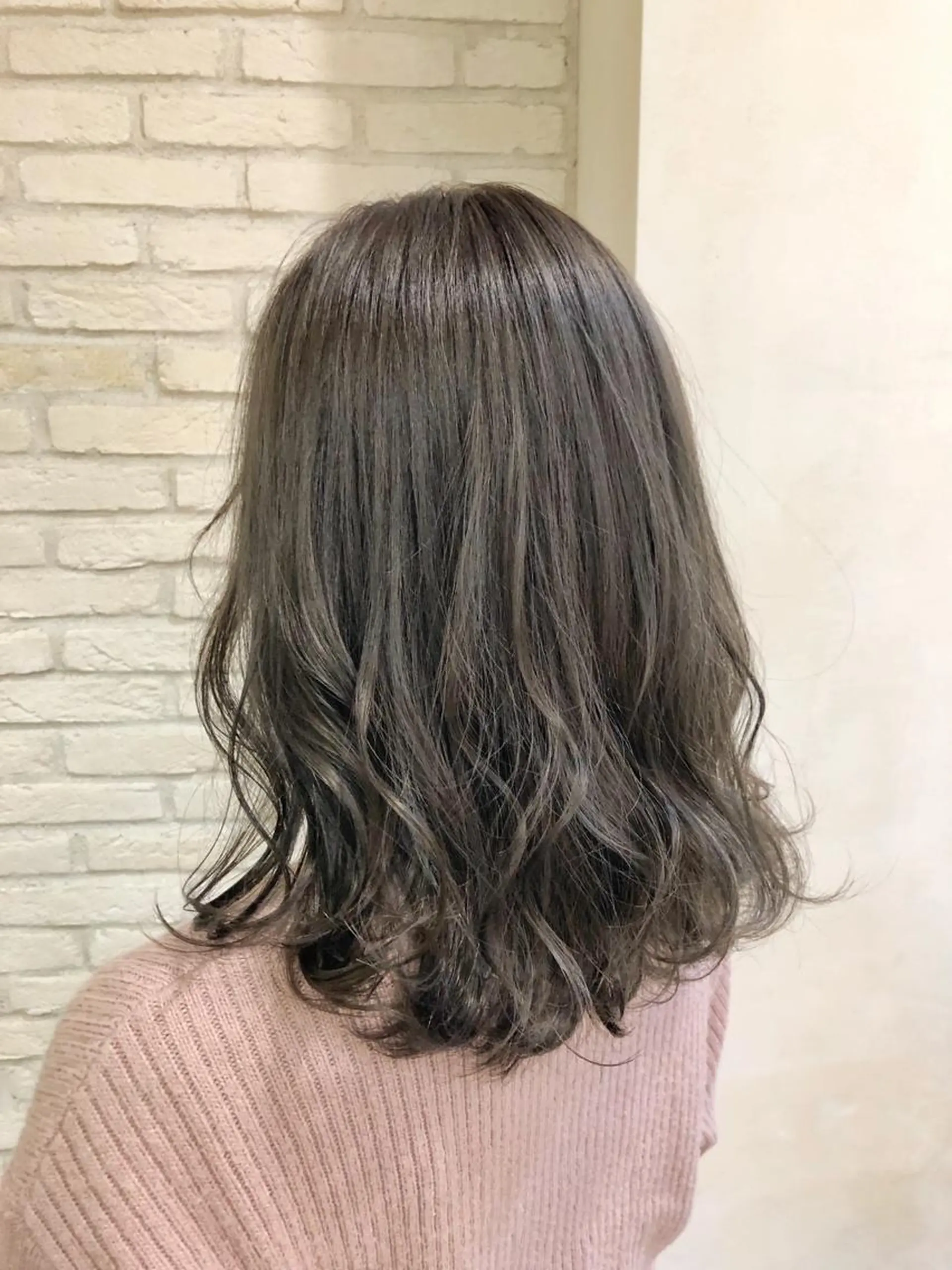 ミディアム カラー 透明感カラー グレージュ oggi +KENJE所属・大平 美沙のヘアスタイル