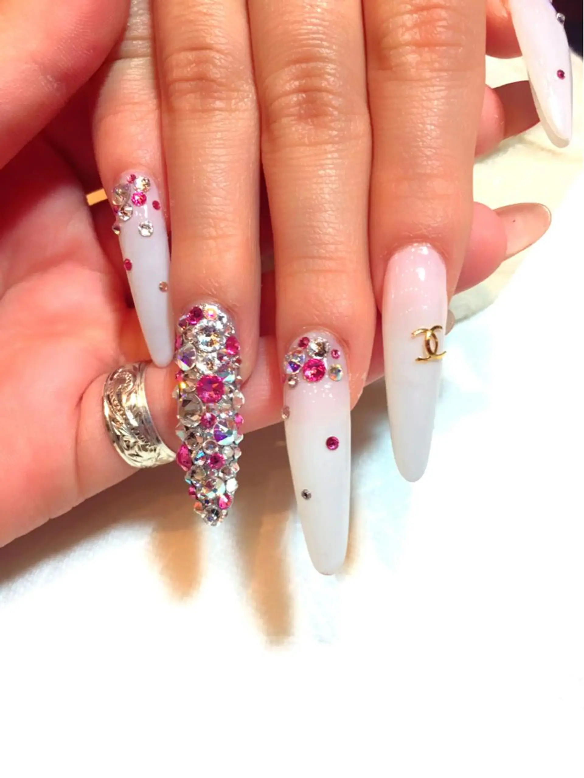 ネイル Li'leaNail AINAのネイルデザイン