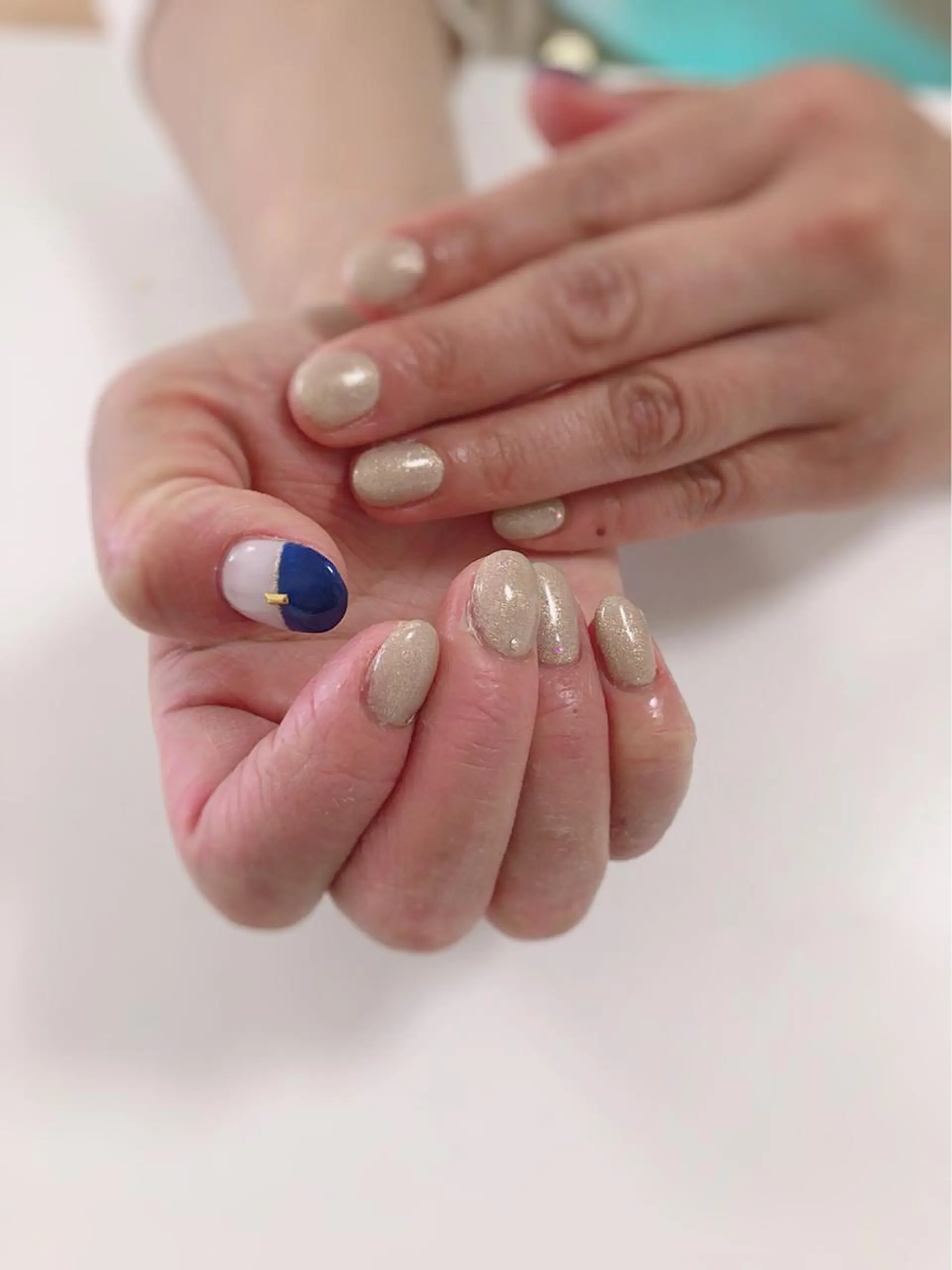 ネイル アートネイル 長さ出し フットネイル グリーン ニュアンスネイル Lily Roseスタッフ一同のマツエク・マツパデザイン