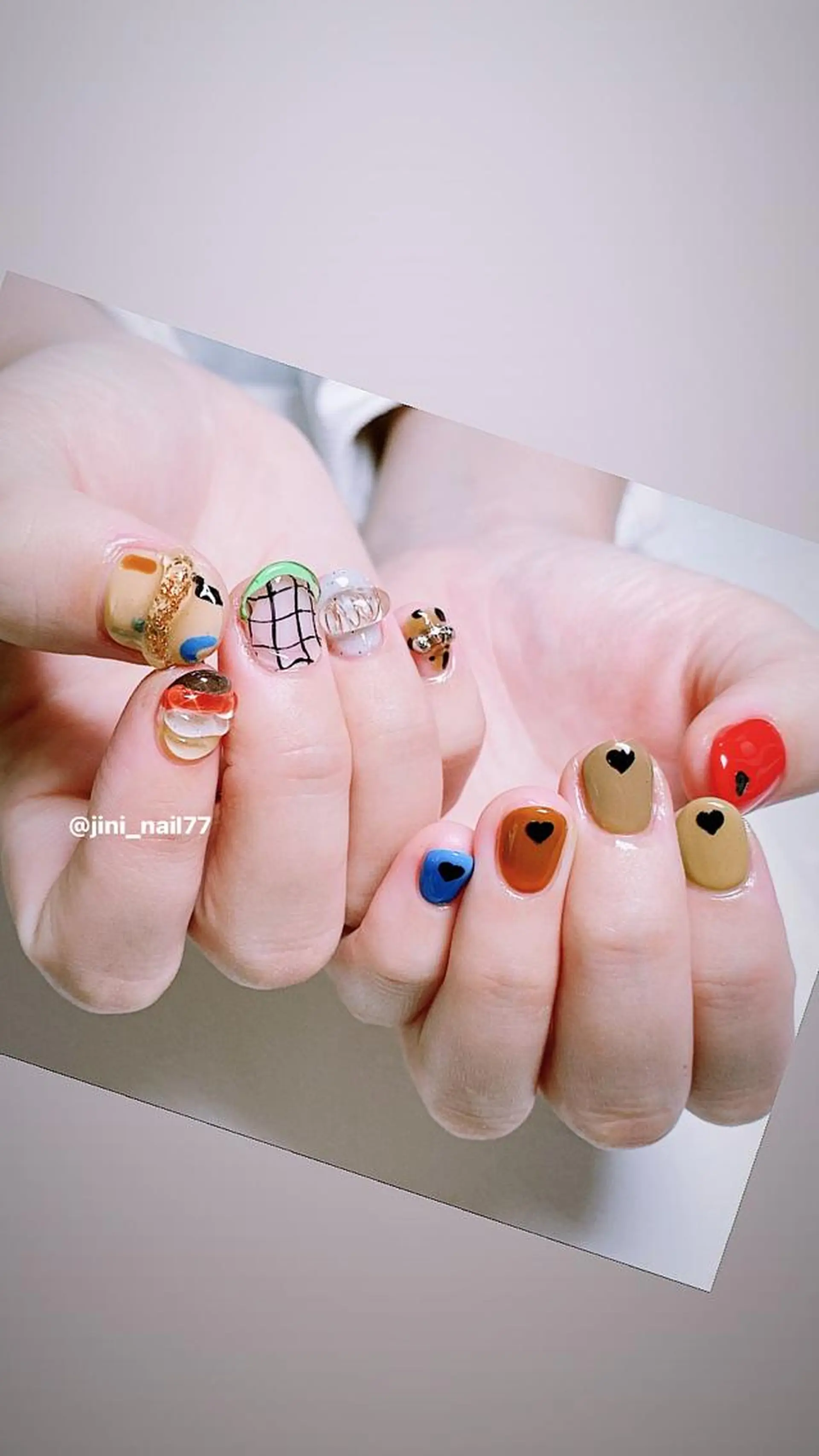 ネイル ハンドネイル JINI NAIL所属・ジニ ネイルのネイルデザイン