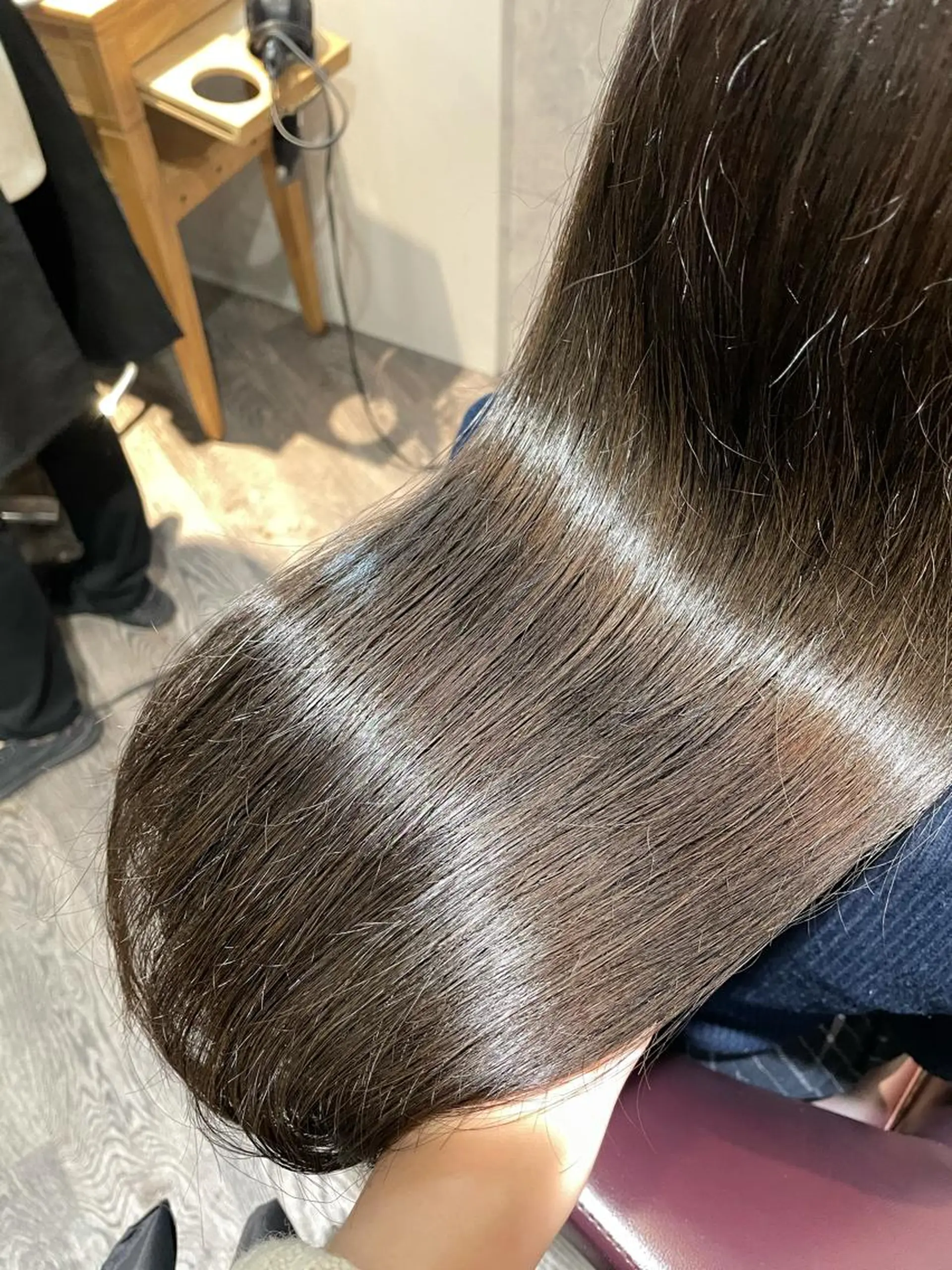 セミロング 🦄艶カラー×韓国 NANA💎🐬のヘアスタイル