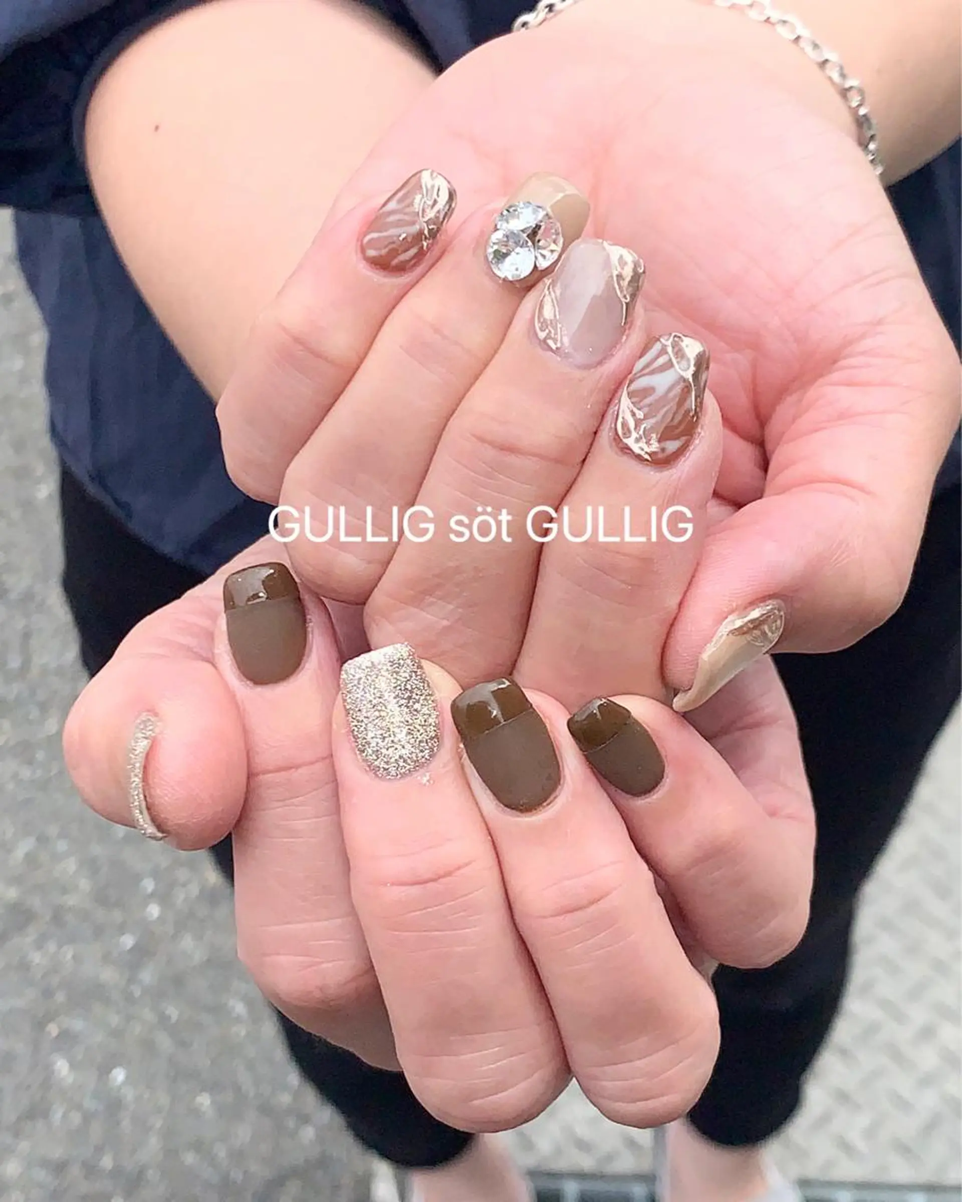 ネイル GULLIG söt GULLIGのネイルデザイン