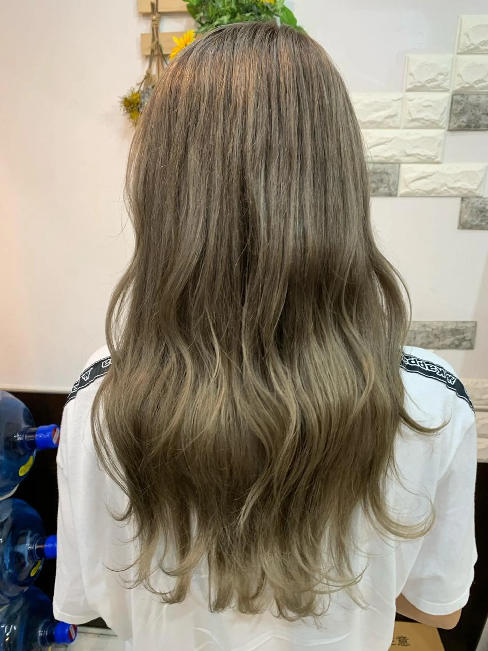 ロング カラー ブリーチ 大人女性ぼかし メンズ強化🦙平作のヘアスタイル