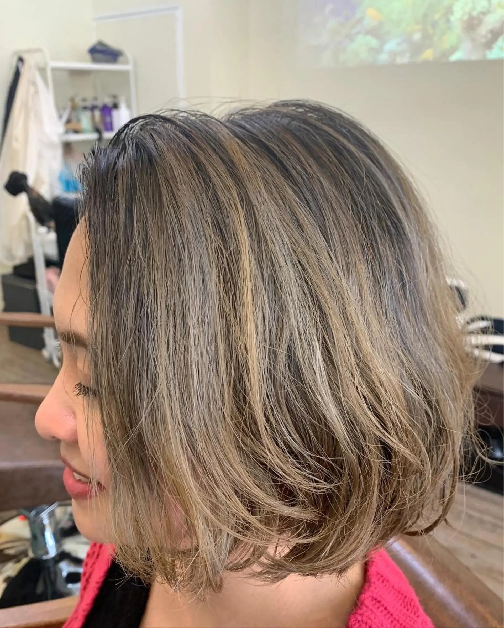 ショート カラー ヘアカラー トリートメント 鶴見 和美のヘアスタイル