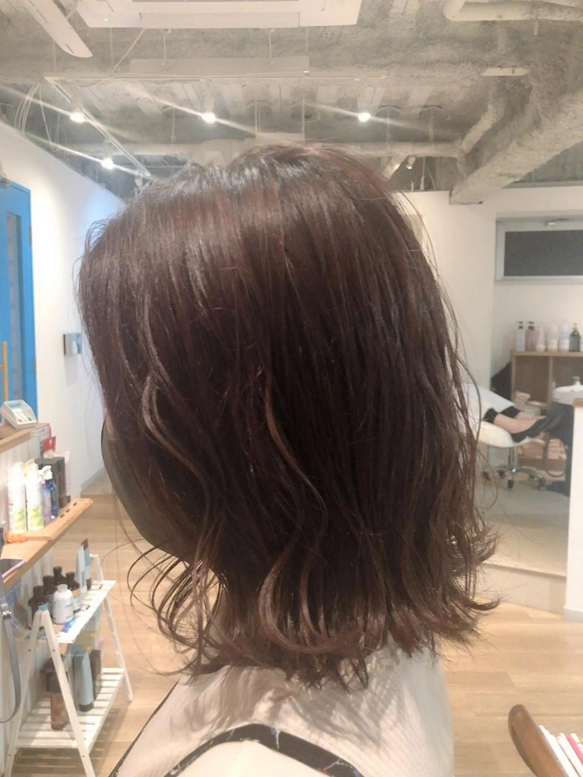 ミディアム カラー Ate by little所属・青木 梢のヘアスタイル