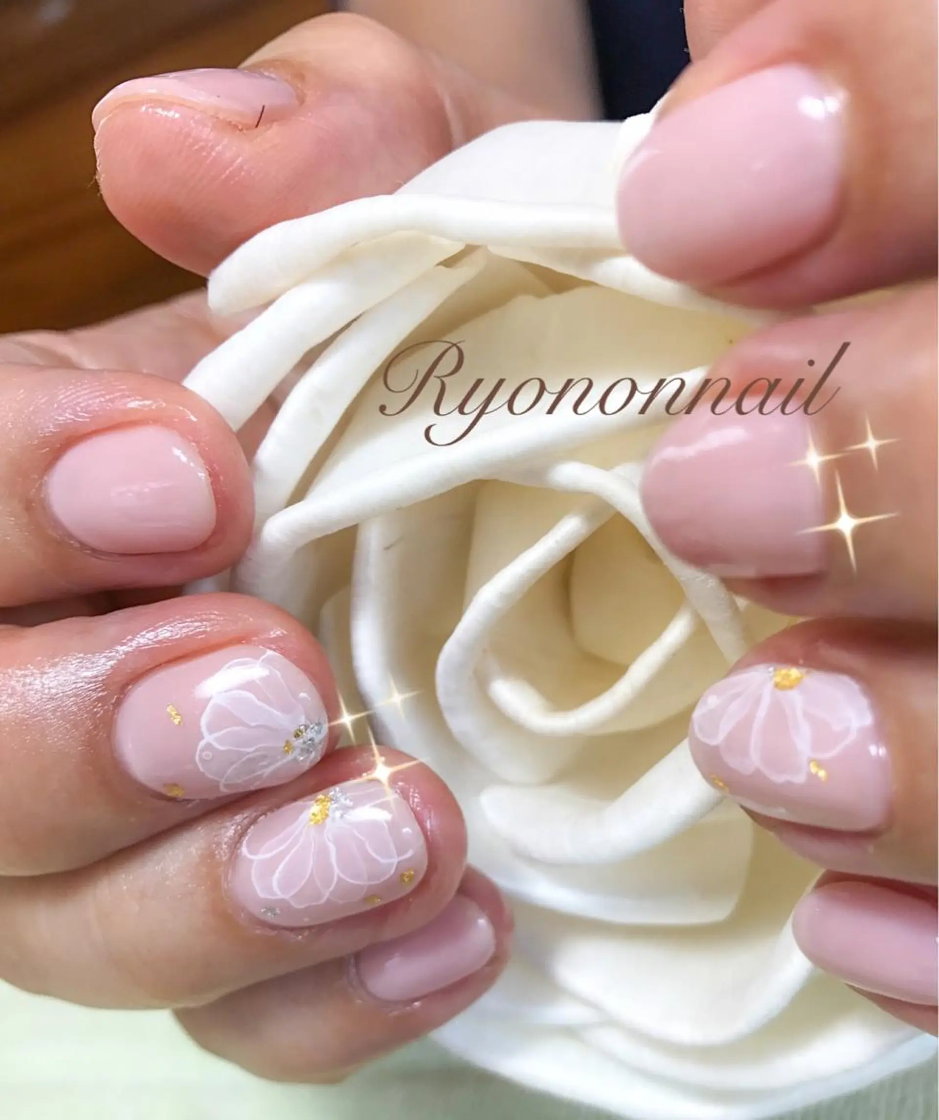 ネイル シンプルネイル Ryononnail(リョノンネイル)所属・Ryononnail 上谷典子のネイルデザイン