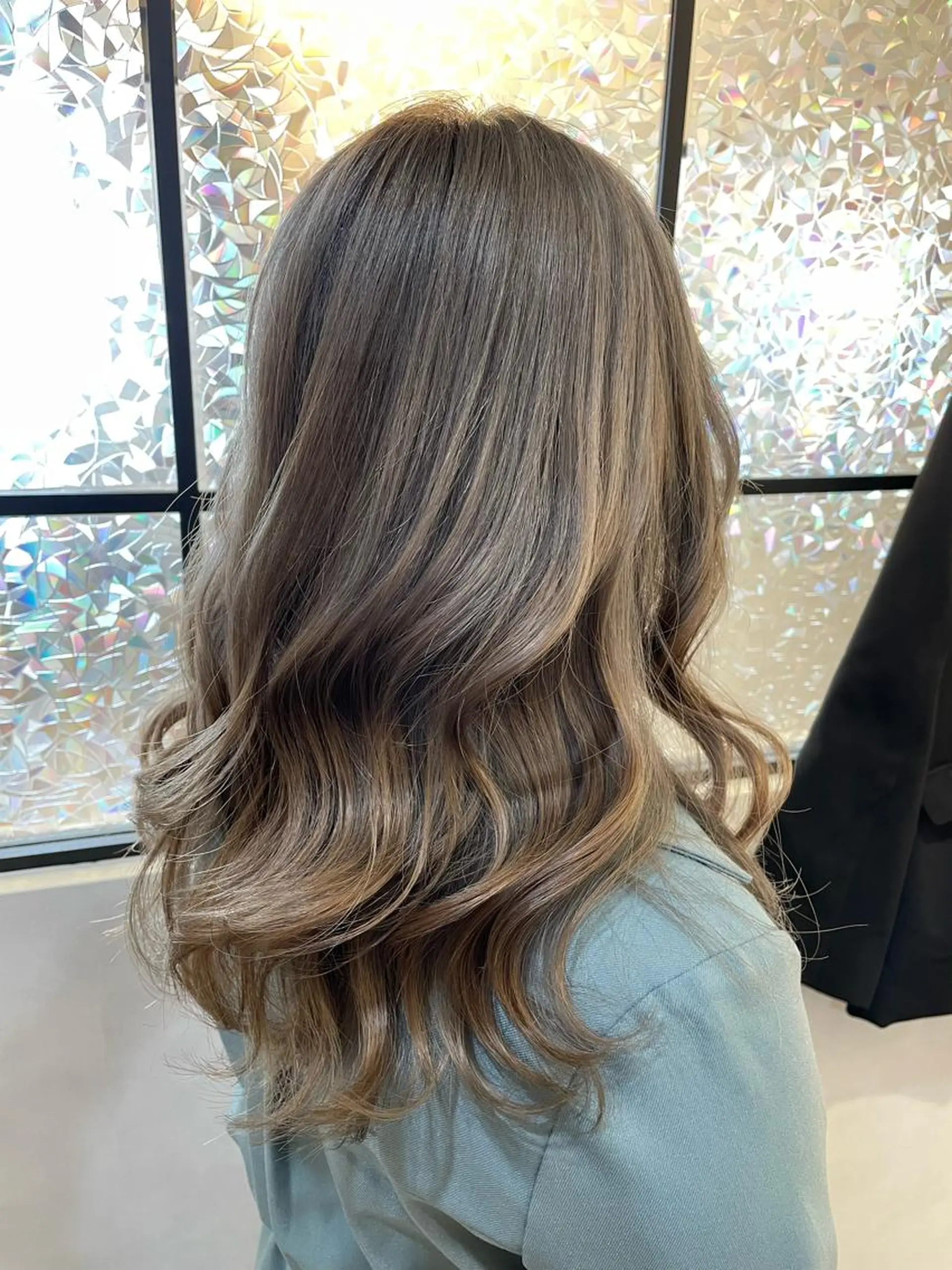 カラー グレージュ TWIN【トゥイン】所属・👑似合わせレイヤー が好評👑佐久田のヘアスタイル