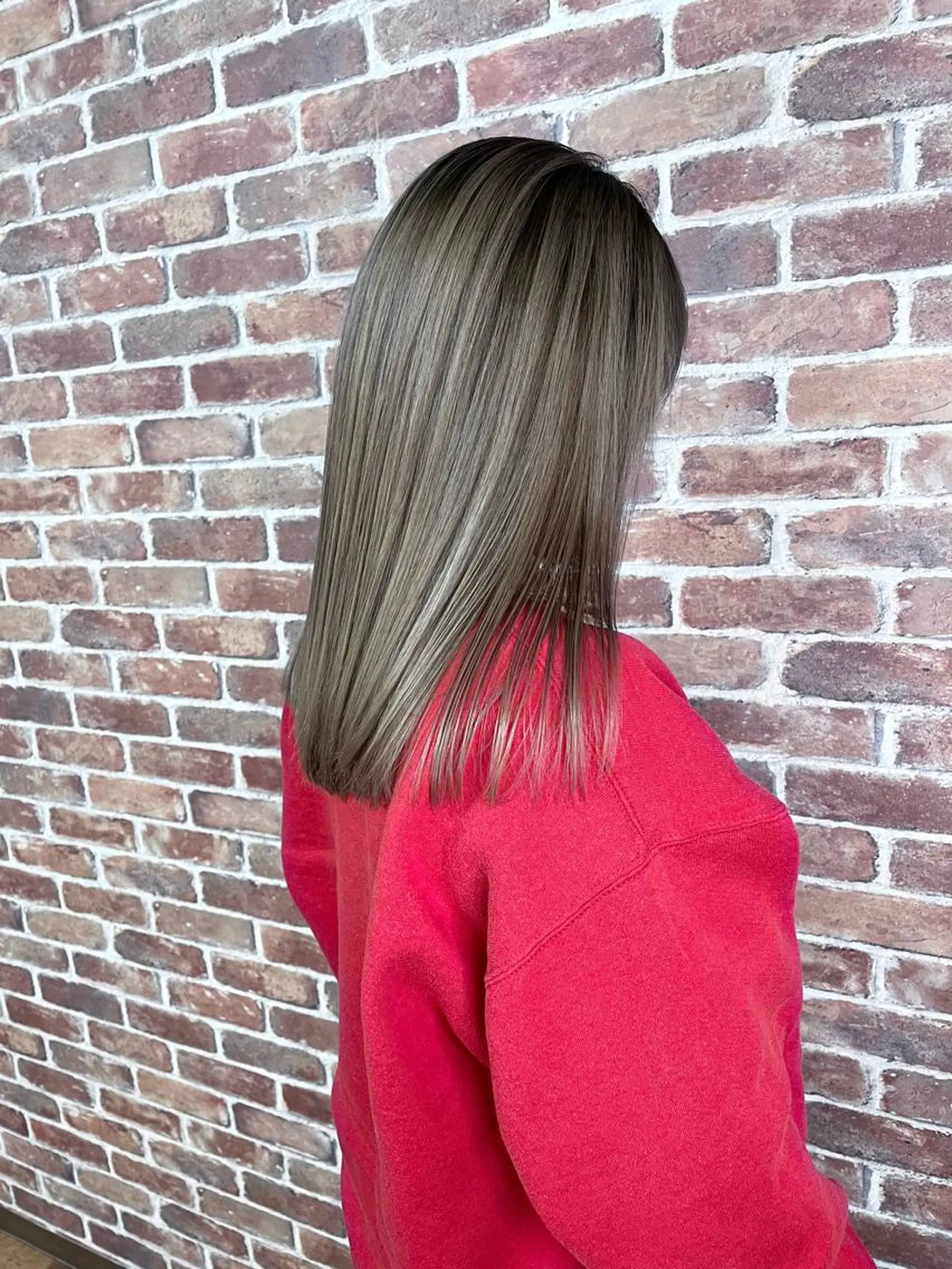 セミロング カラー さいとう つかさのヘアスタイル