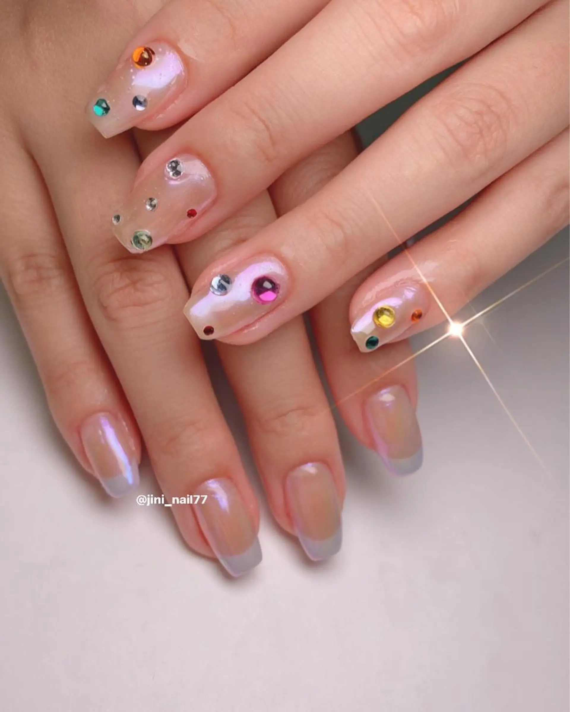 ネイル JINI NAIL所属・ジニ ネイルのネイルデザイン