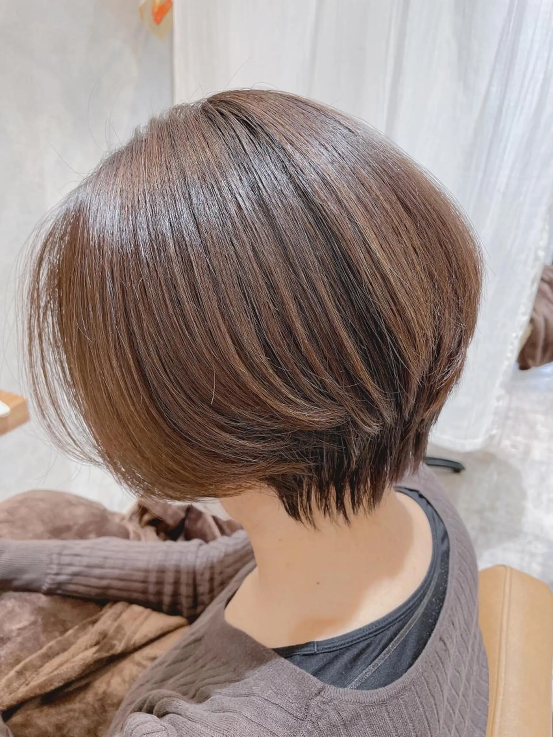 ショート カラー ulQua 戸田のヘアスタイル